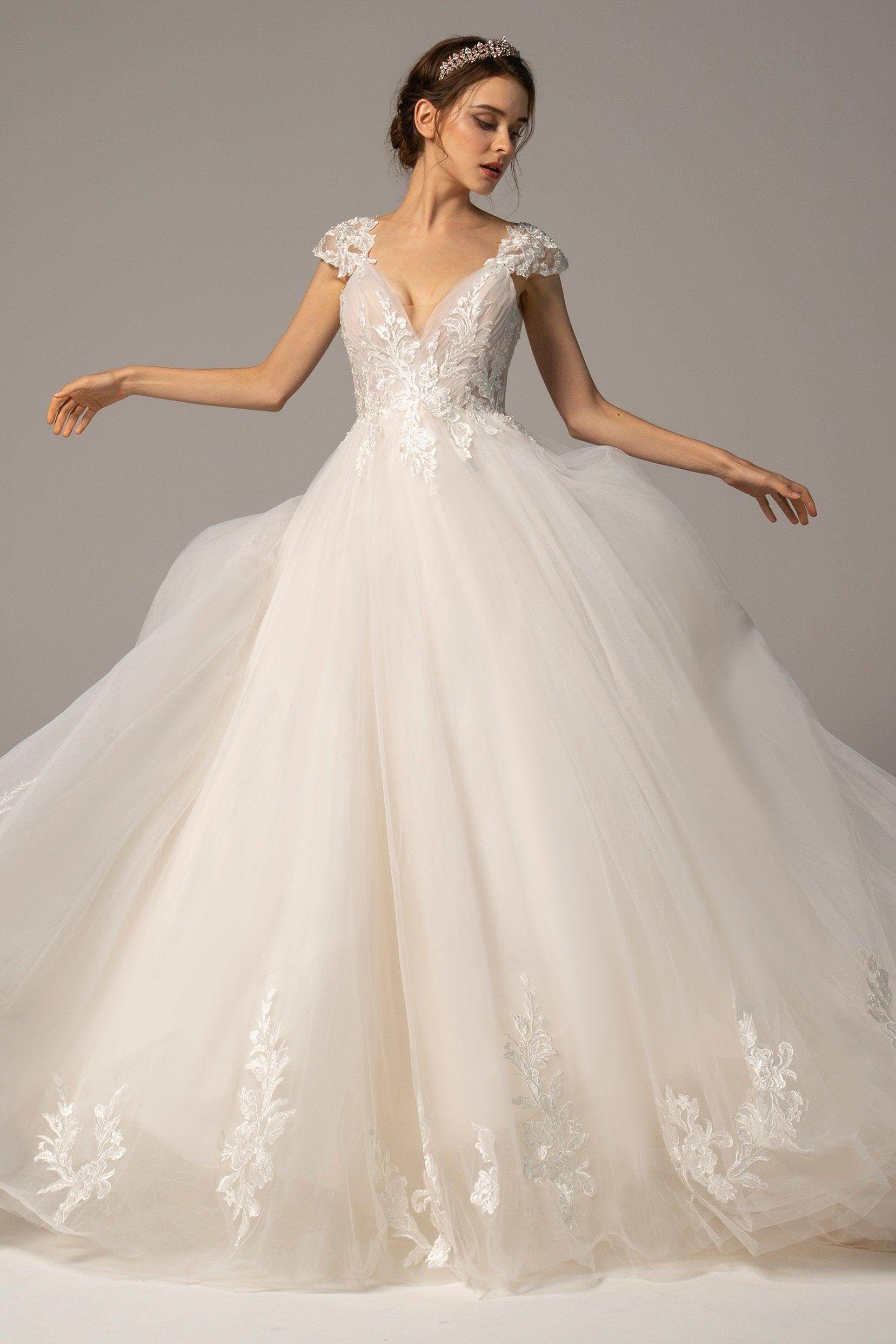 A-Line Court Train Tulle Wedding Dress CW2358 - COCOMELODY