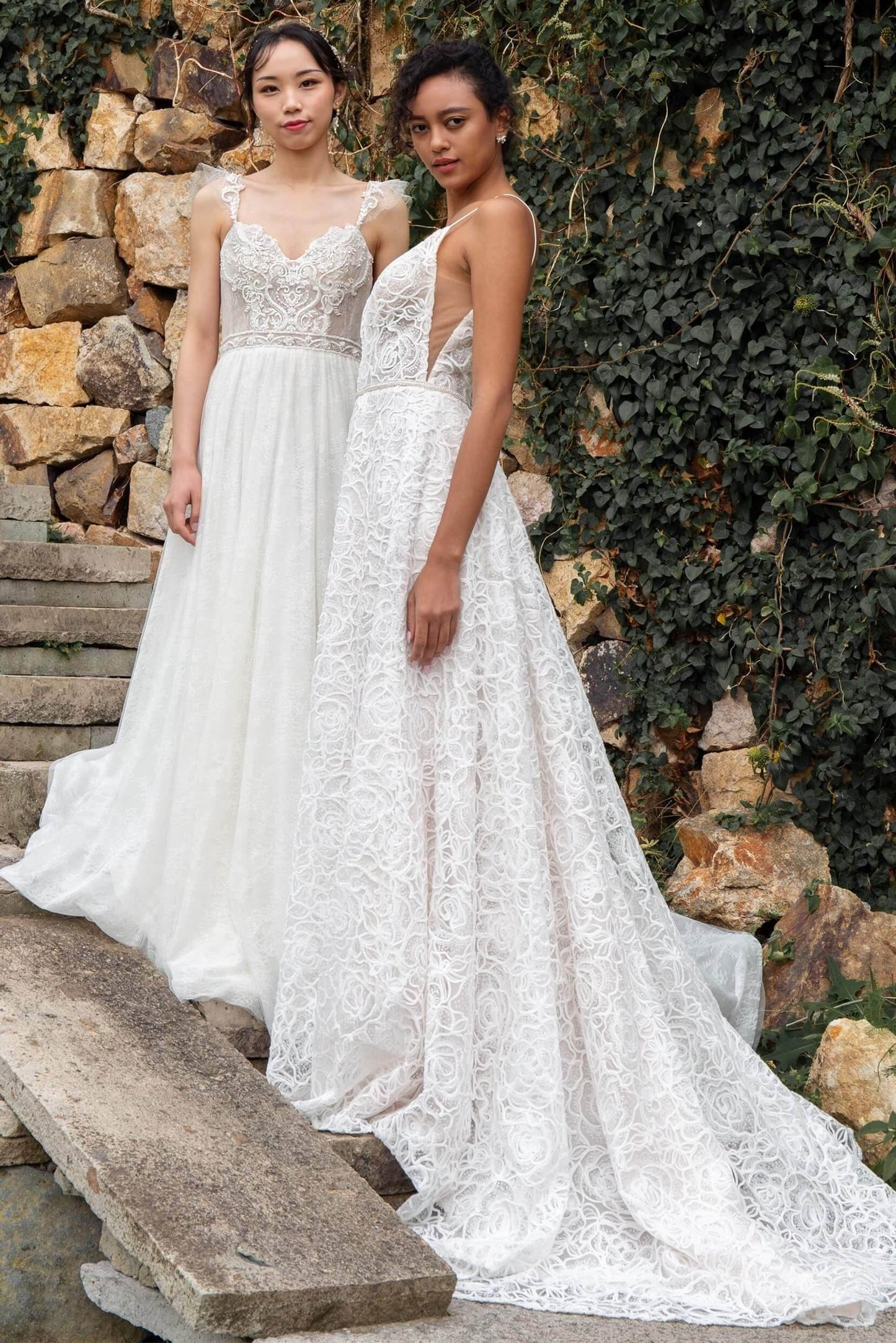 A-Line Court Train Lace Wedding Dress CW2378 - COCOMELODY