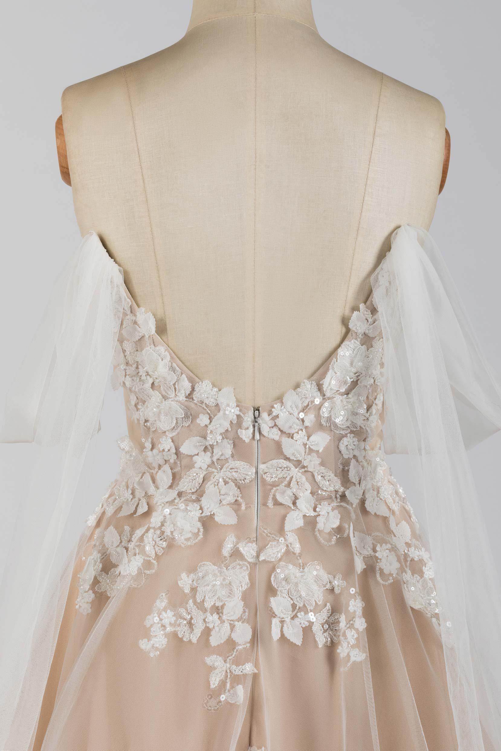 A-Line Court Train Tulle Wedding Dress CW2503 - COCOMELODY