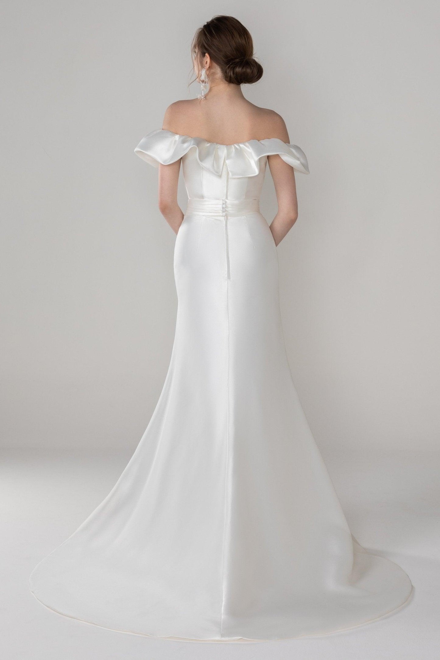 Trumpet-Mermaid Court Train Mikado Wedding Dress CW2522 - COCOMELODY