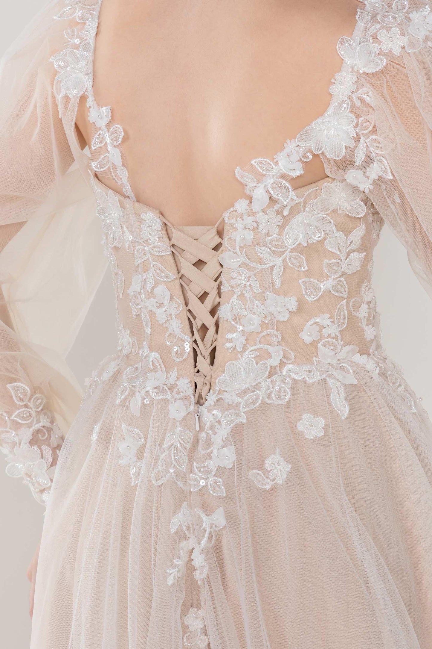 A-Line Court Train Tulle Wedding Dress CW2533 - COCOMELODY
