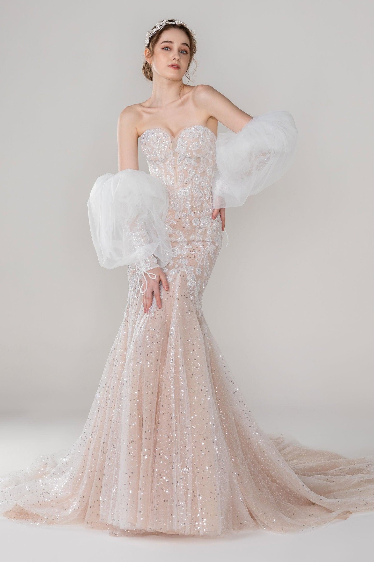Trumpet-Mermaid Court Train Lace Wedding Dress CW2529 - COCOMELODY