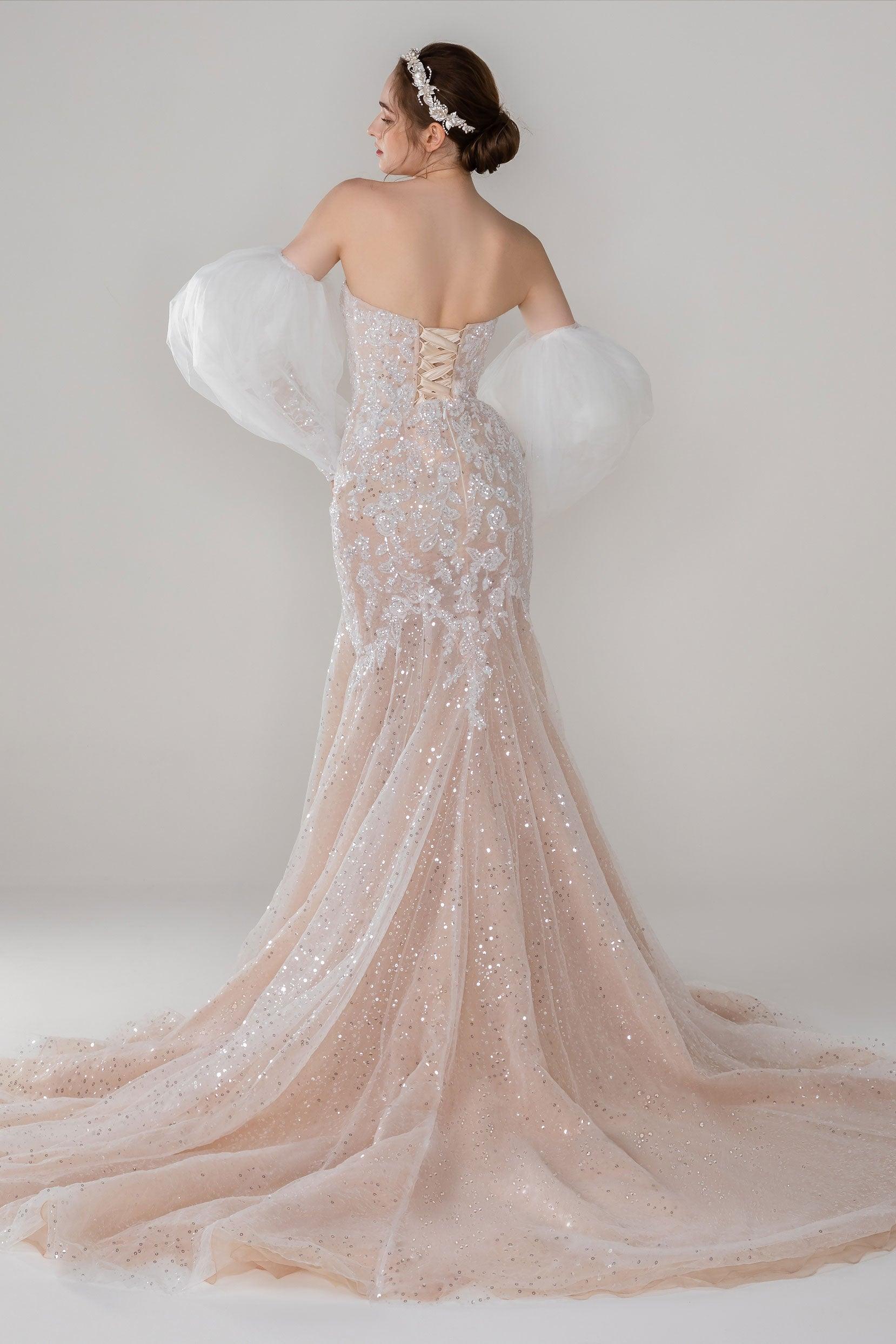Trumpet-Mermaid Court Train Lace Wedding Dress CW2529 - COCOMELODY