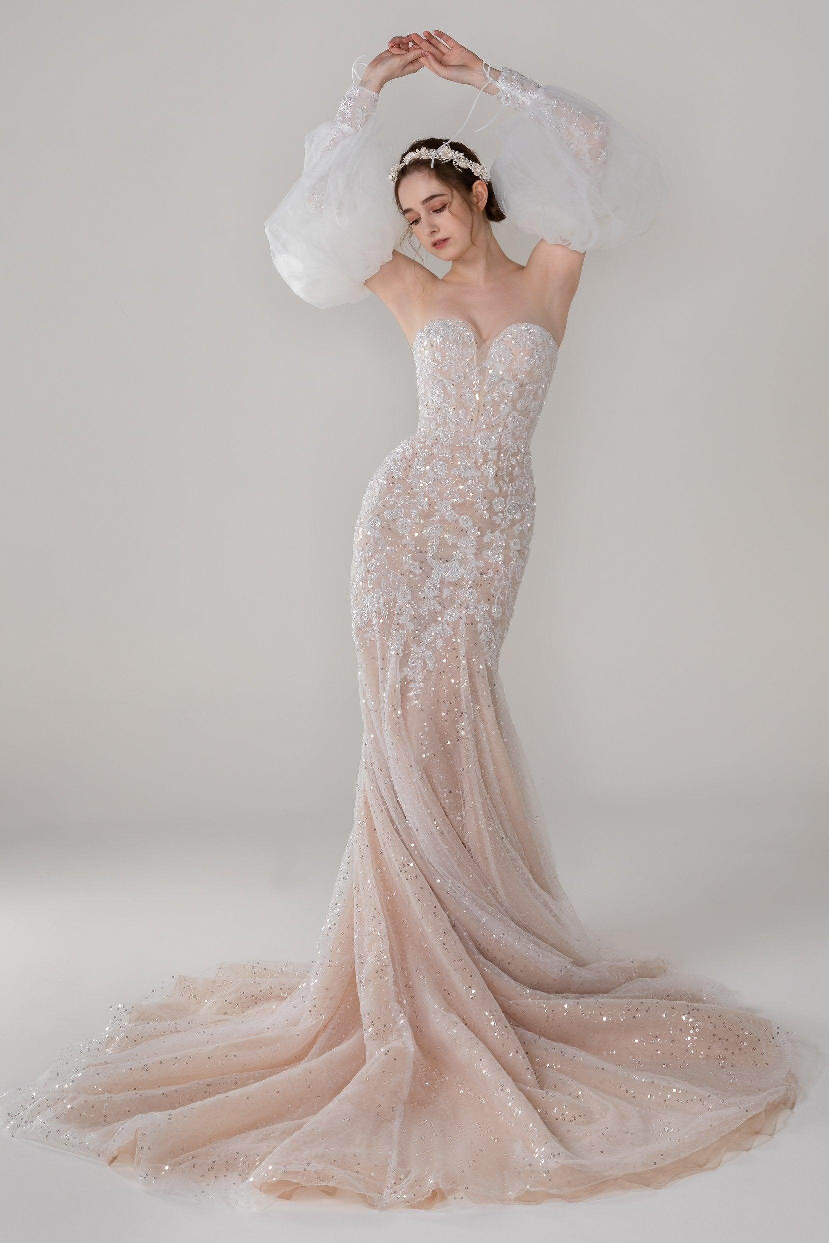 Trumpet-Mermaid Court Train Lace Wedding Dress CW2529 - COCOMELODY