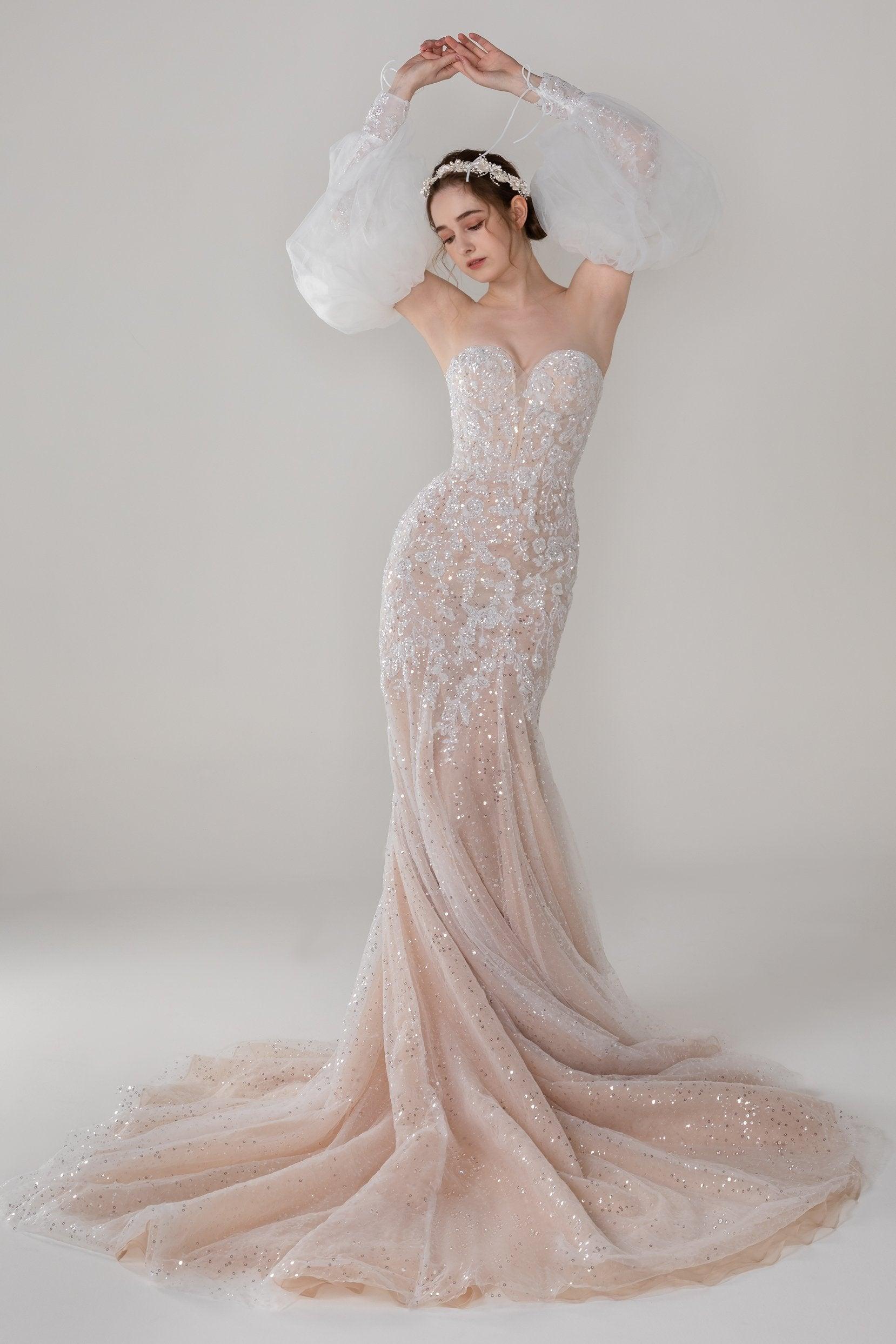 Trumpet-Mermaid Court Train Lace Wedding Dress CW2529 - COCOMELODY