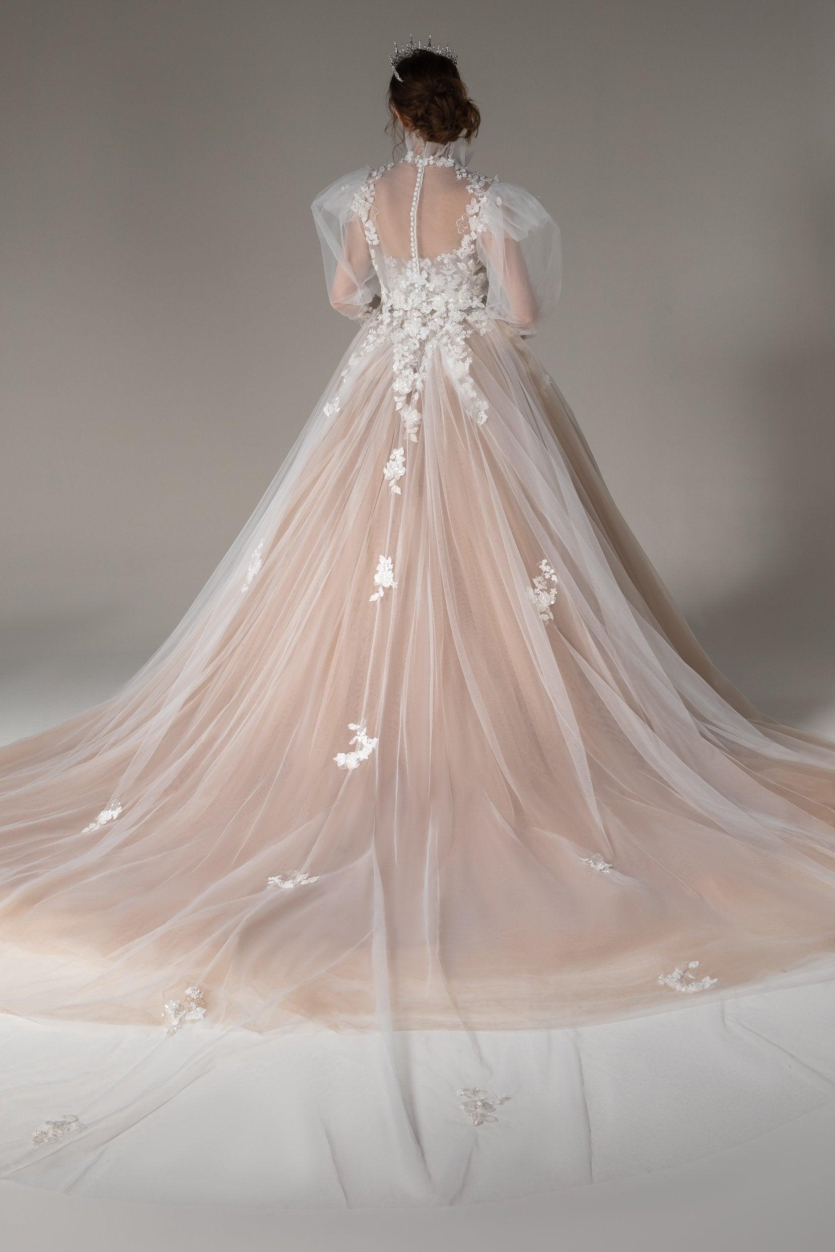 Ball Gown Chapel Train Tulle Wedding Dress CW2511 - COCOMELODY