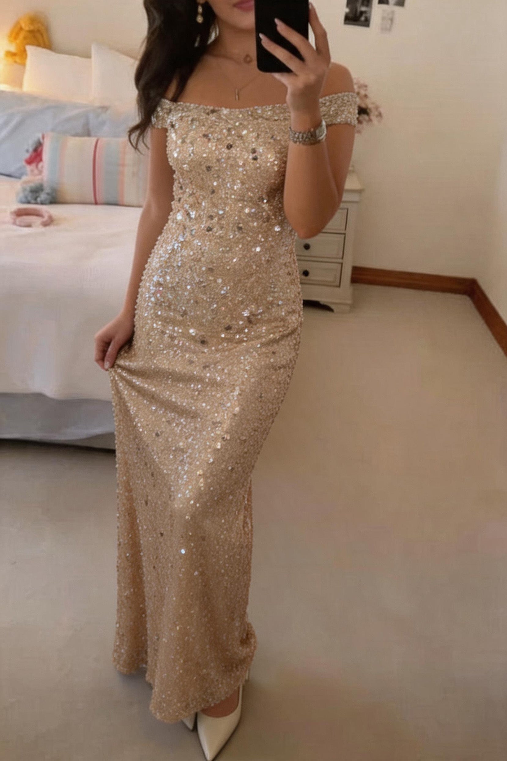Sparkly Sheath Maxi Sequined Mother of the Bride Dress Off The Shoulder Formal Gown COCOMELODY CM0285 Sparkly Sheath Maxi Sequined Mother of the Bride Dress Off The Shoulder Formal Gown COCOMELODY CM0285