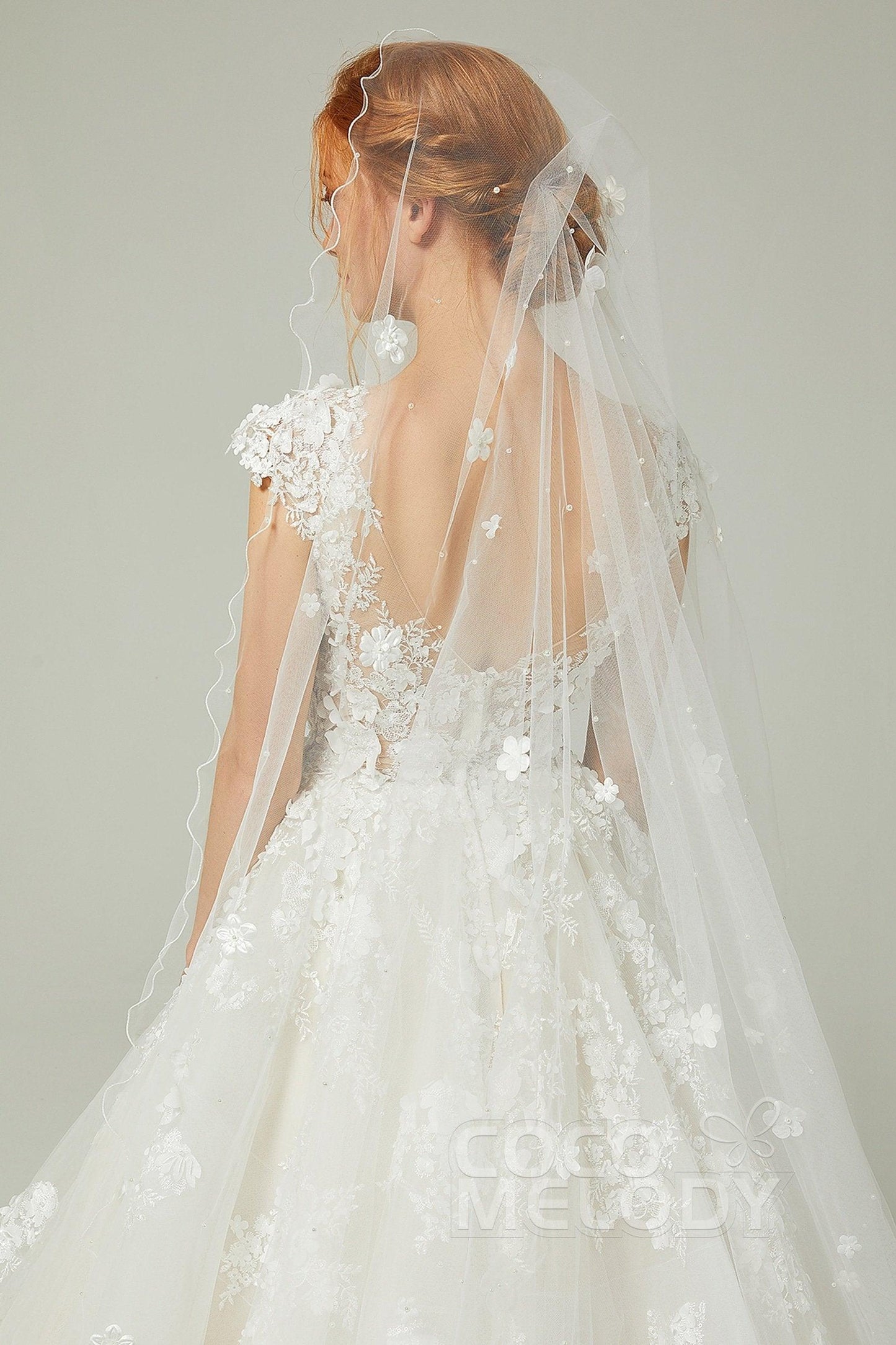 One-tier Cut Edge Tulle Chapel Veils Flower Pearls AV18018 - COCOMELODY