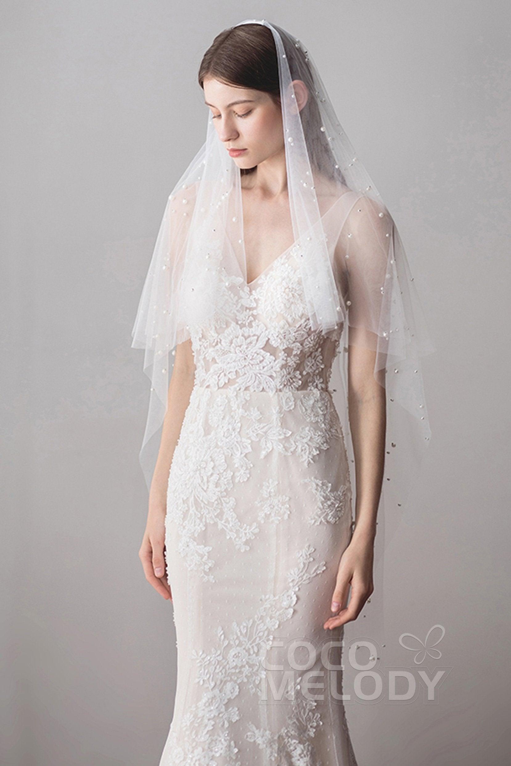 Classic One-tier Cut Edge Hip Veils with Pearls AV18023 - COCOMELODY