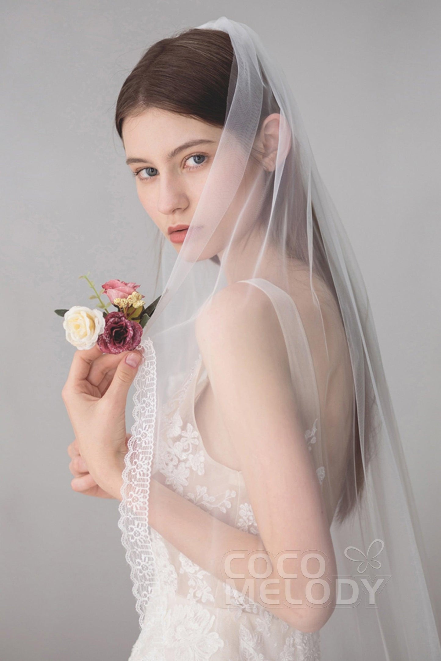 One-tier Lace Edge Tulle Lace Hip Veils Appliques AV18026 - COCOMELODY