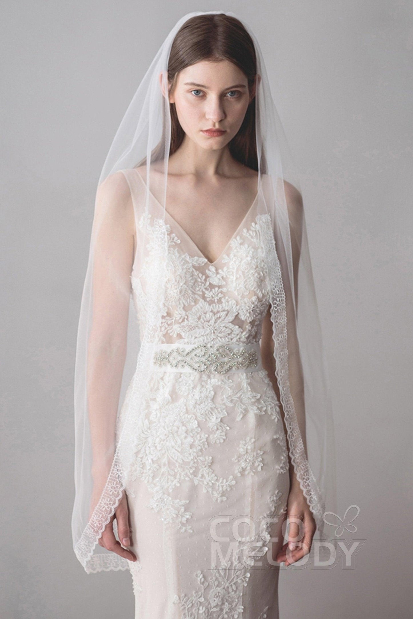 One-tier Lace Edge Tulle Lace Hip Veils Appliques AV18026 - COCOMELODY