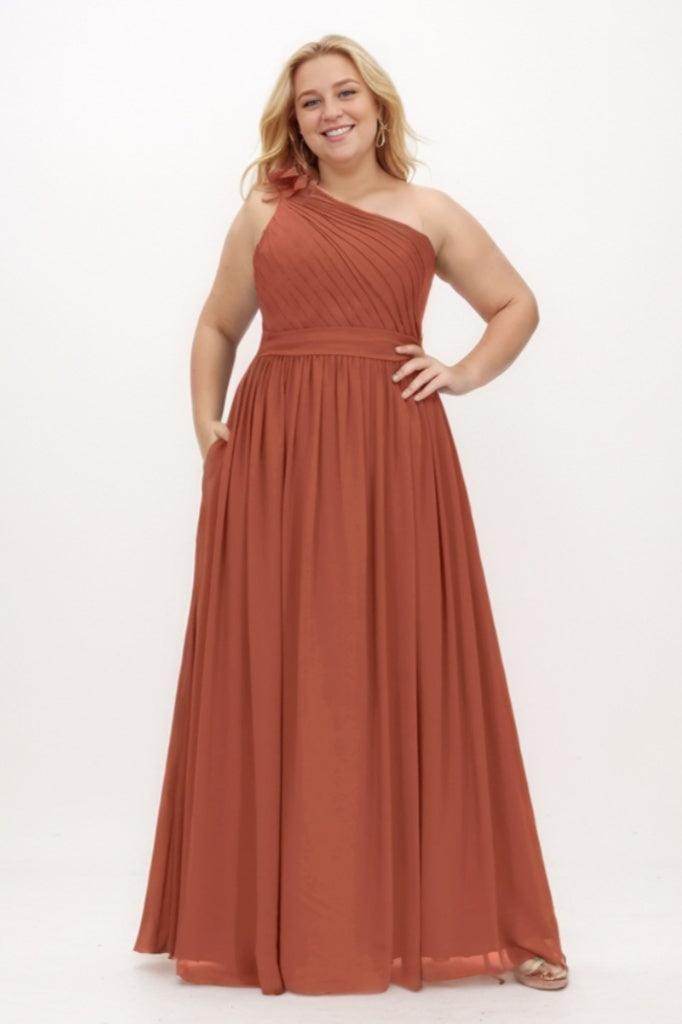 Charming A-Line Maxi Chiffon Plus Size Bridesmaid Dress For Every Wedding Style COCOMELODY CB0779 Charming A-Line Maxi Chiffon Plus Size Bridesmaid Dress For Every Wedding Style COCOMELODY CB0779