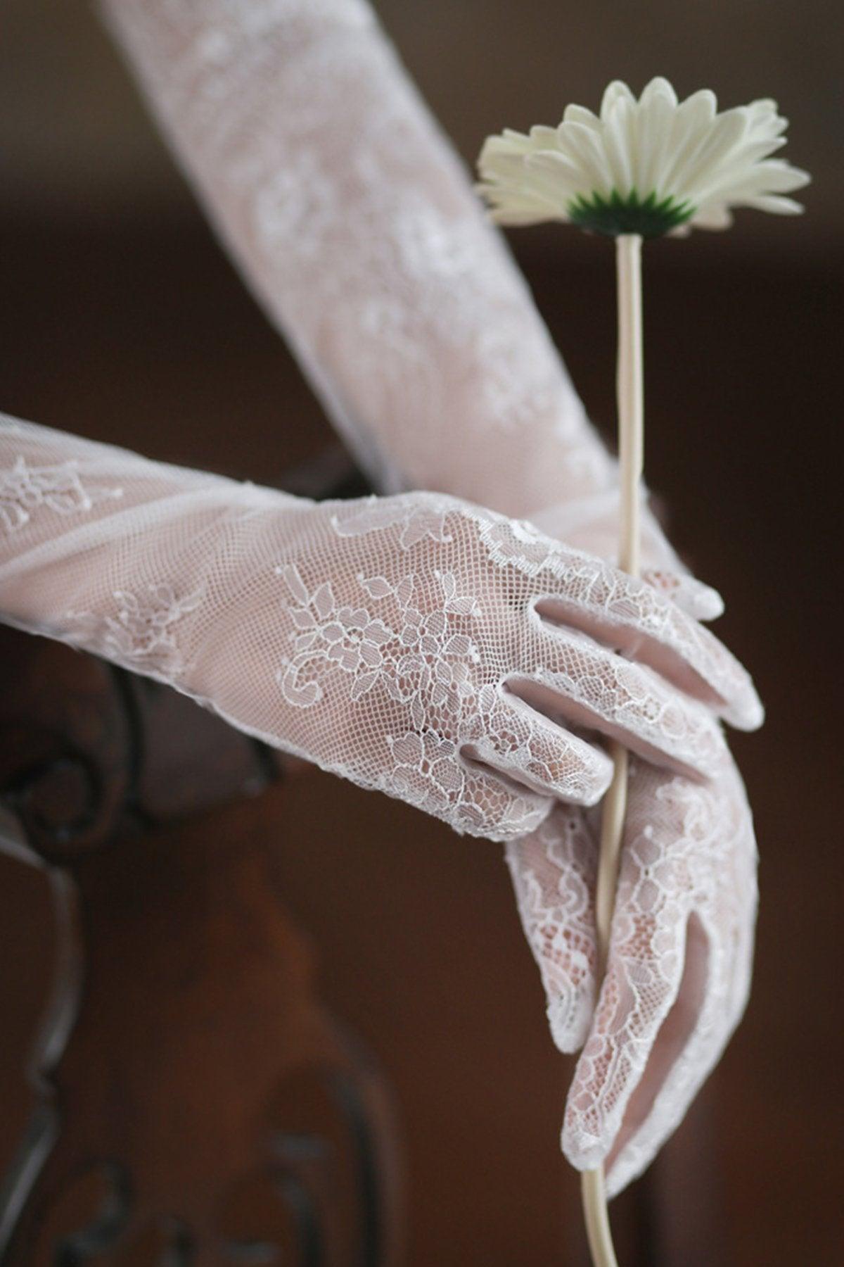 Fingertips Opera Length Lace Wedding Gloves CD0100 - COCOMELODY