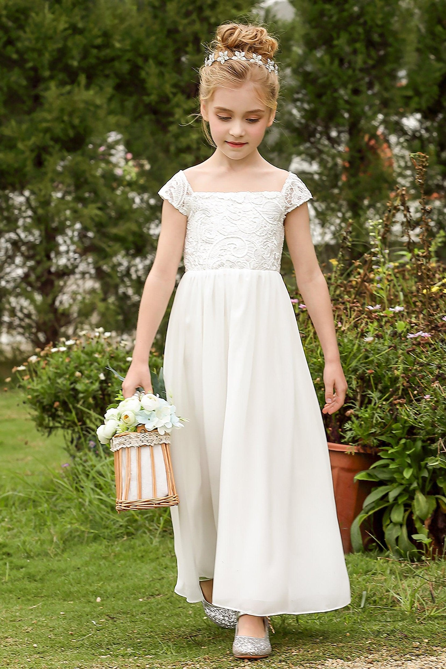 A-Line Floor Length Tulle Lace Flower Girl Dress CF0272