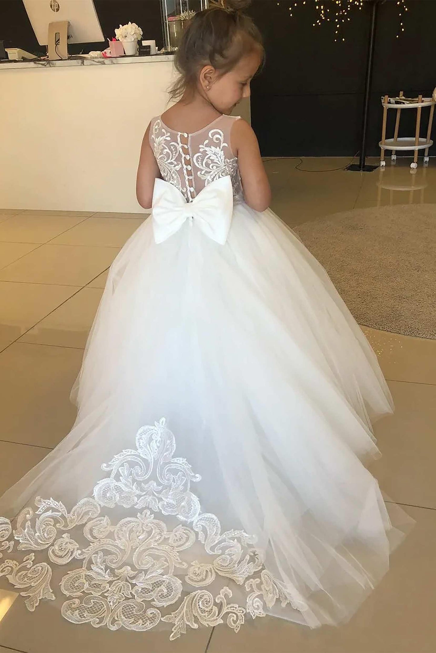 Ball Gown Floor Length Tulle Lace Flower Girl Dress CF0348 - COCOMELODY
