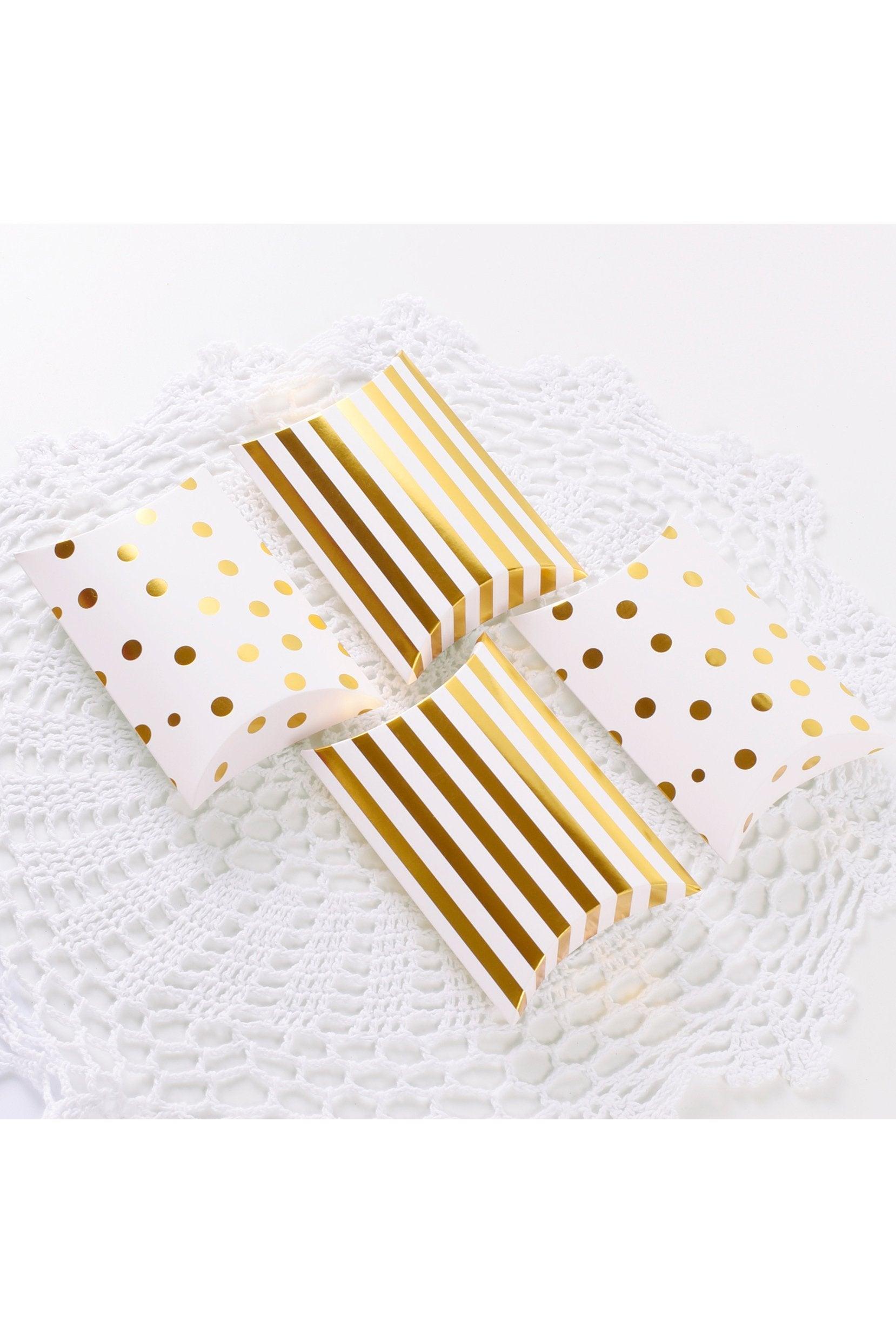 White and Gold Pillow Favor Box es CGF0240 (Set of 12 pcs) - COCOMELODY