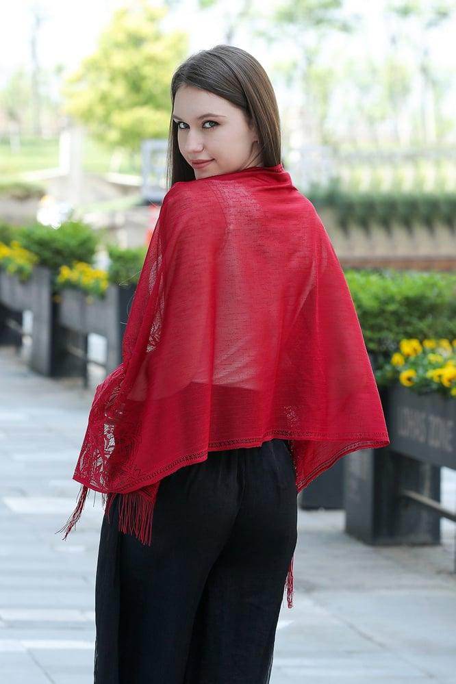 Lace Shawl with Tassels CJ0107 - COCOMELODY