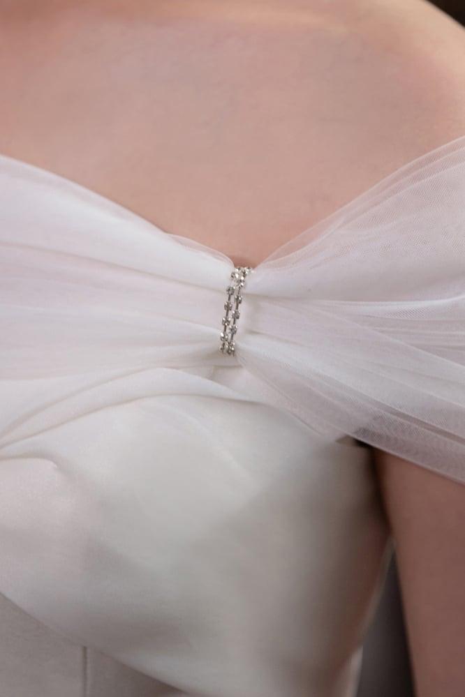 Tulle Shawl with Clasp CJ0117 - COCOMELODY