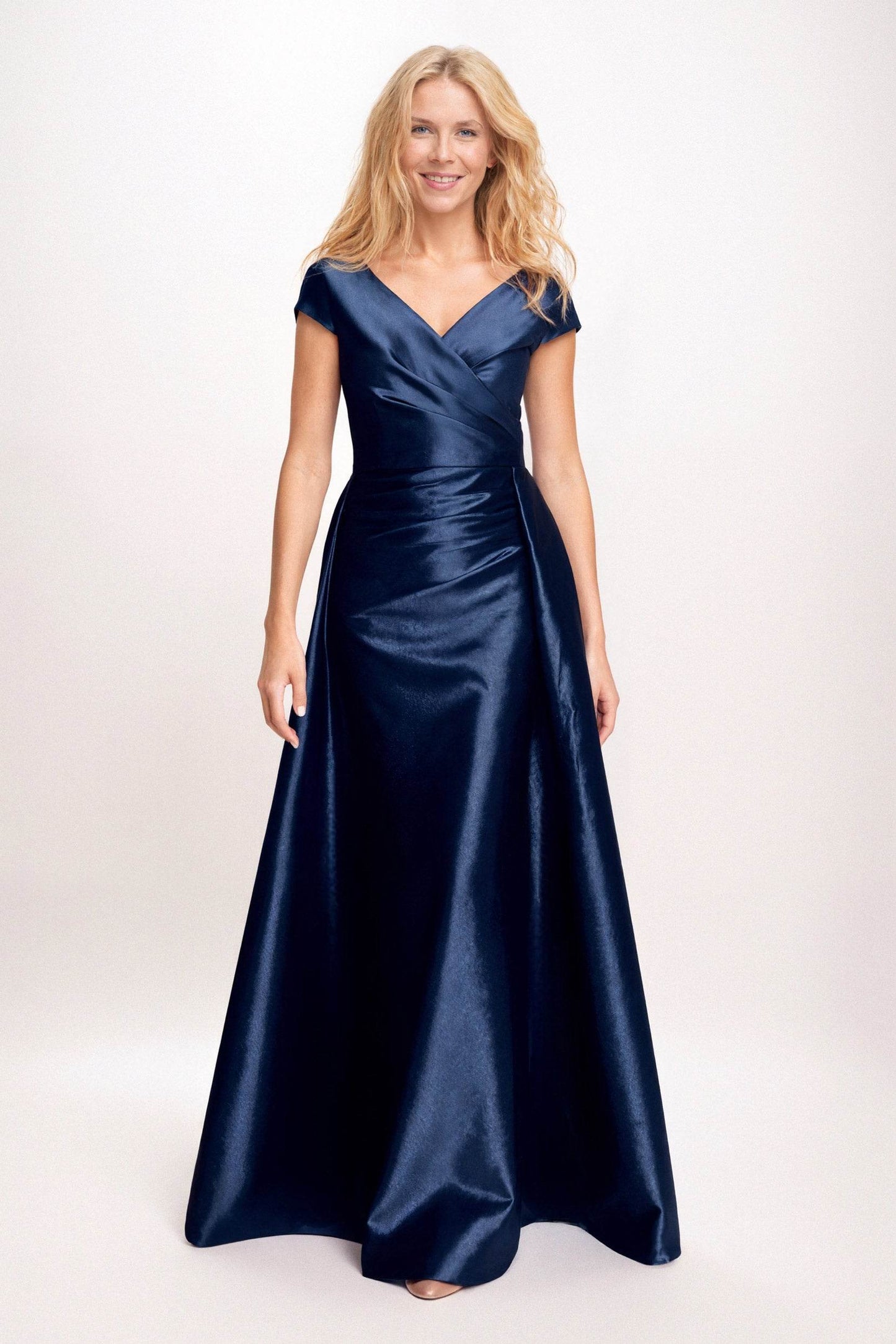 Trumpet-Mermaid Maxi Satin Mother of the Bride Dresses CM0382 - COCOMELODY