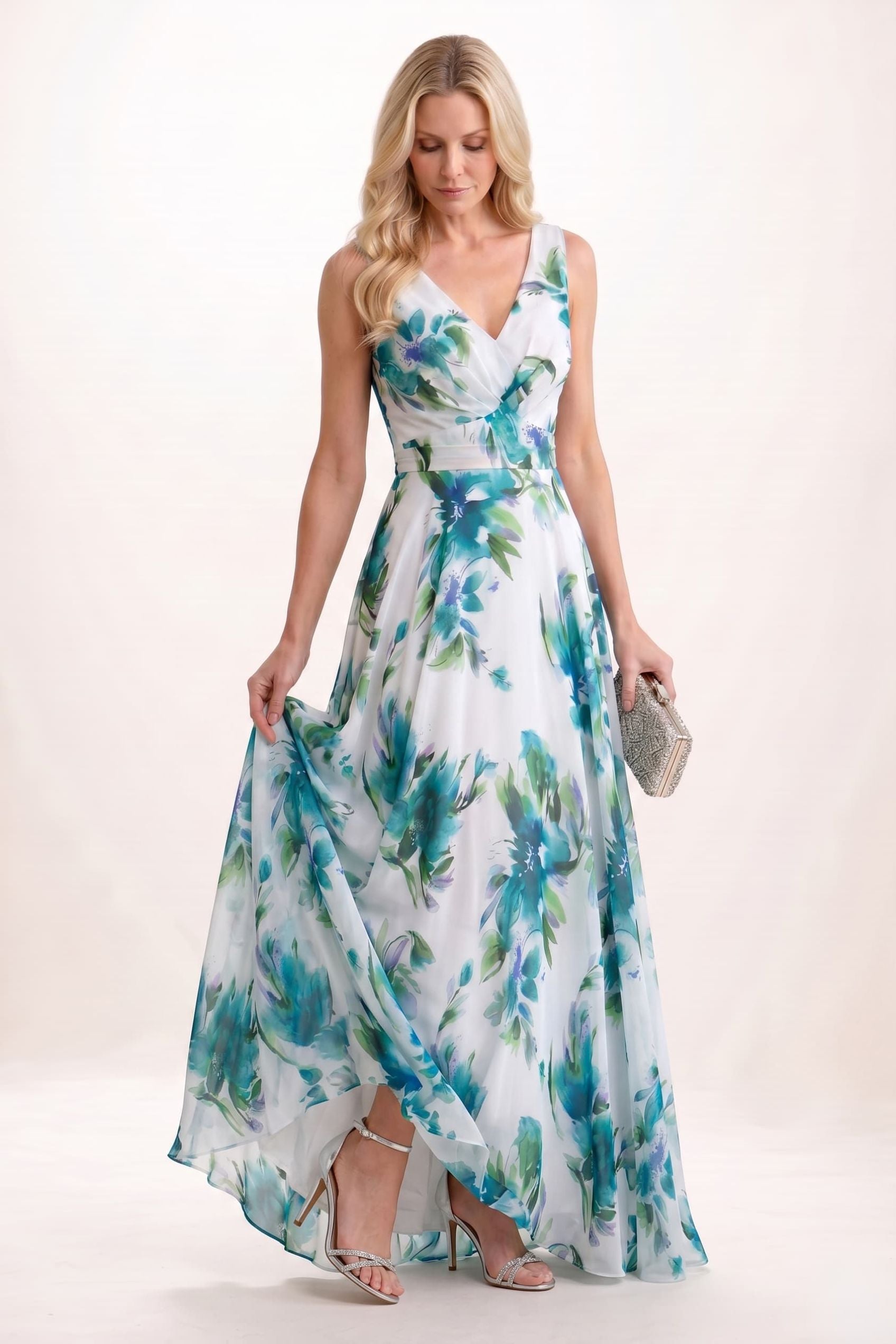 A-Line Maxi Printed Chiffon Mother of the Bride Dress V-Neck Wedding Guest Dress COCOMELODY CM0448