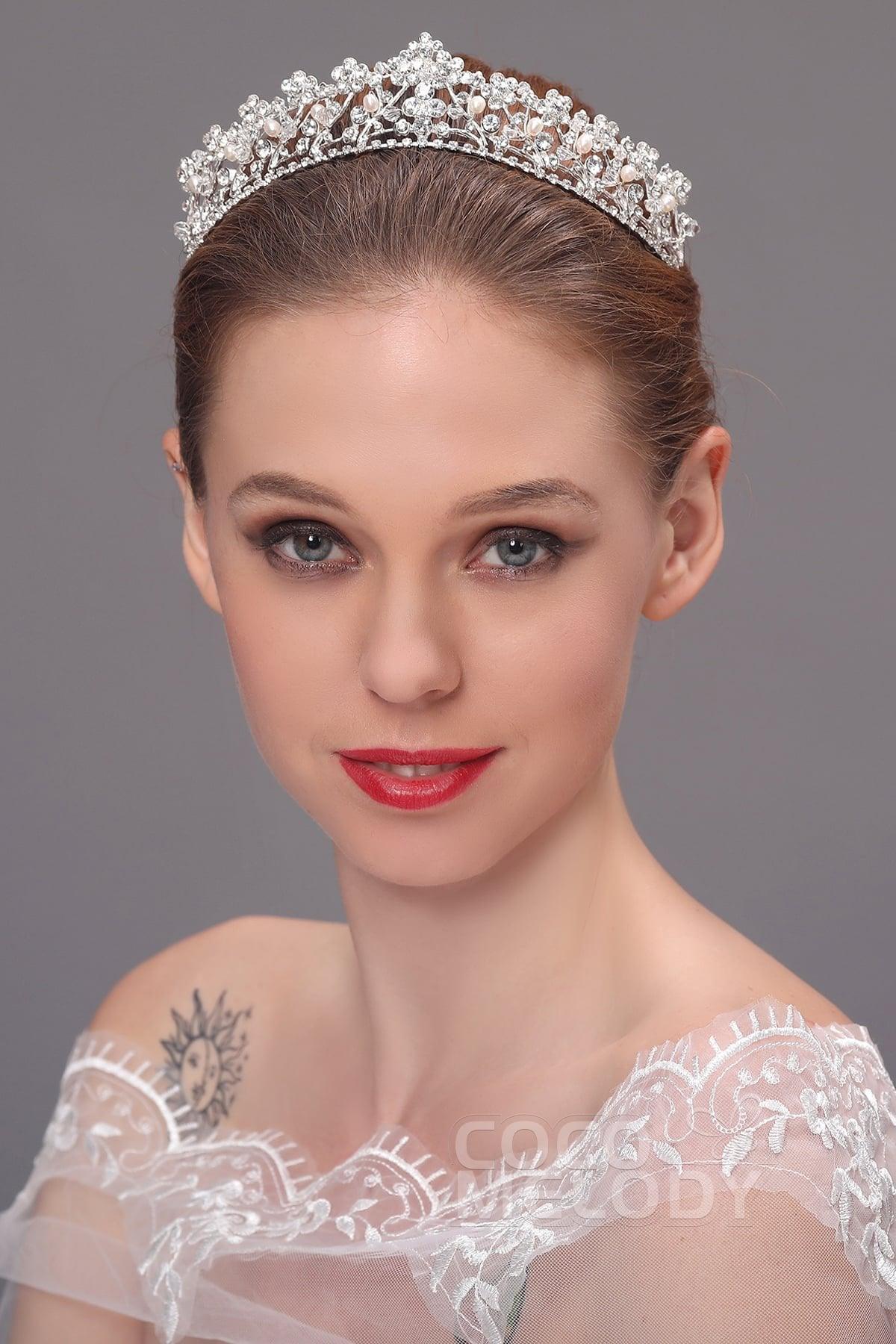 Luxurious Cubic Zirconia Tiara with Imitation Pearl CR17006 - COCOMELODY