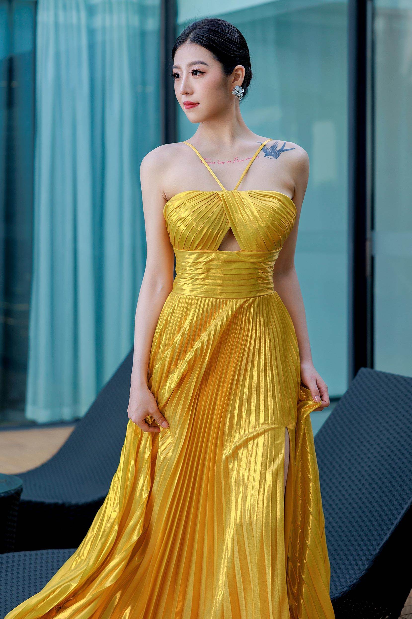 Cocomelody Sheath Metallic Yellow Prom Dress CS0486, Black Cocomelody Sheath Metallic Yellow Prom Dress CS0486, Black