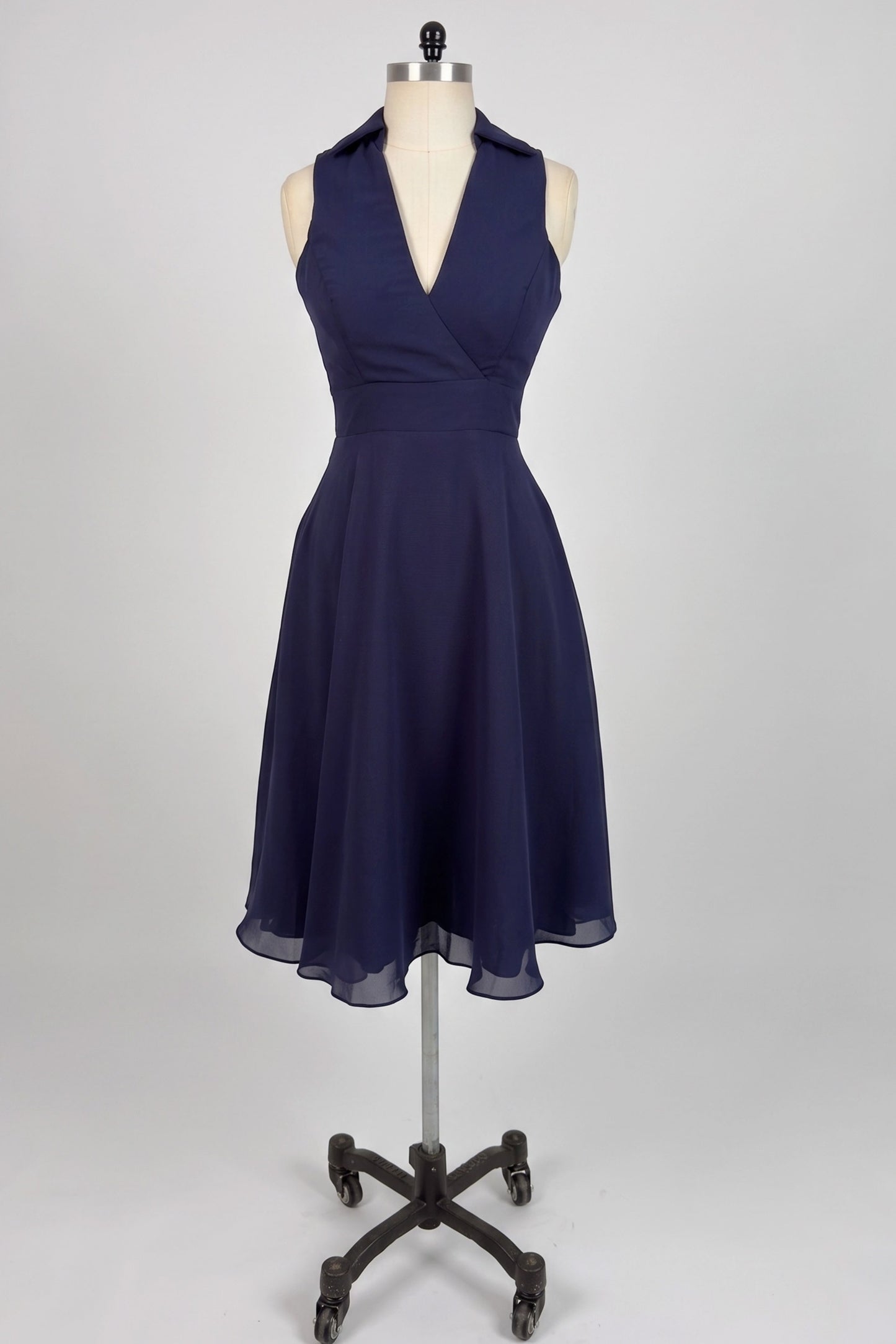 A-Line Knee Length Chiffon Graduation Dresses CS0536