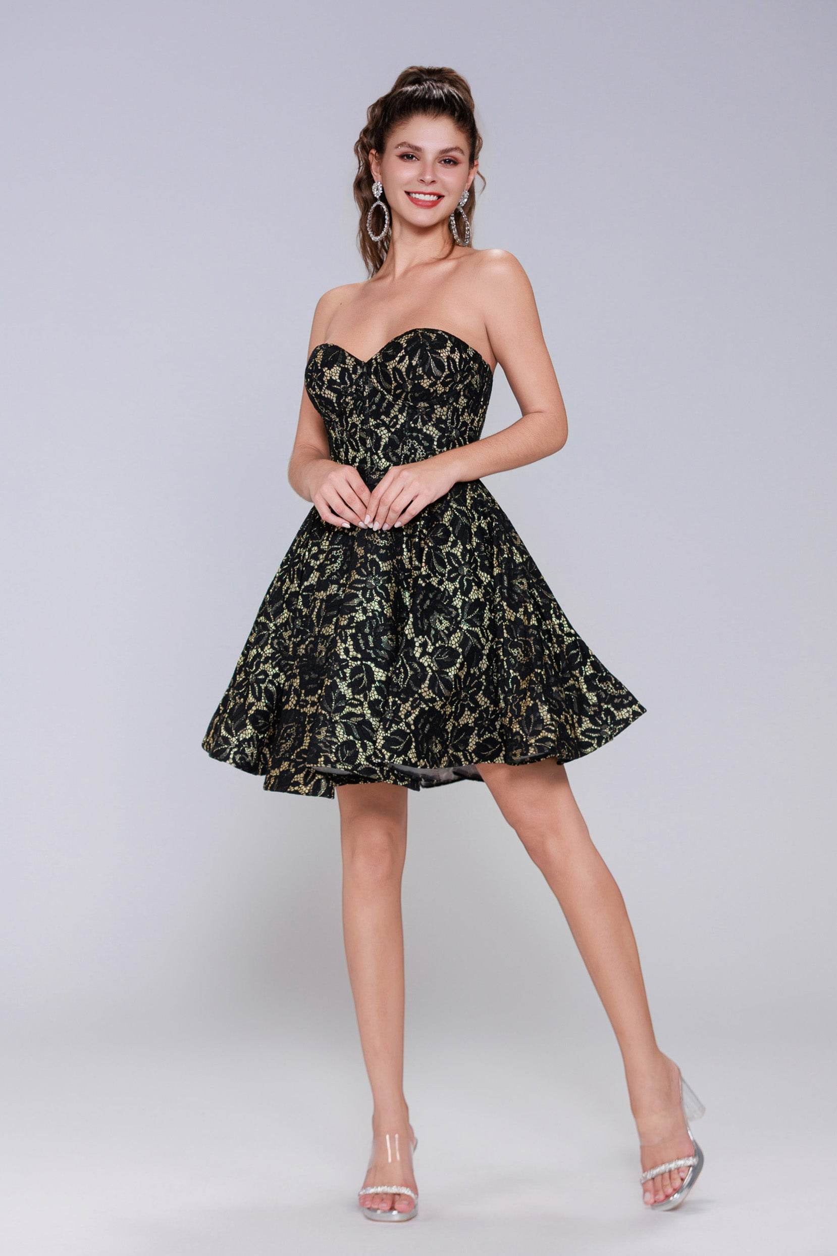 A-Line Mini Lace Homecoming Dress COCOMELODY CS0947 A-Line Mini Lace Homecoming Dress COCOMELODY CS0947