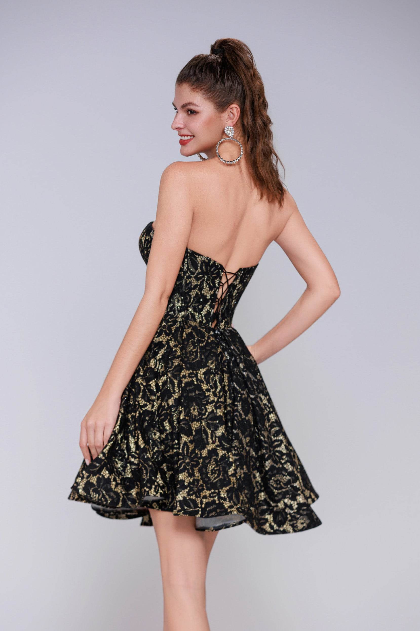 A-Line Mini Lace Homecoming Dress COCOMELODY CS0947 A-Line Mini Lace Homecoming Dress COCOMELODY CS0947