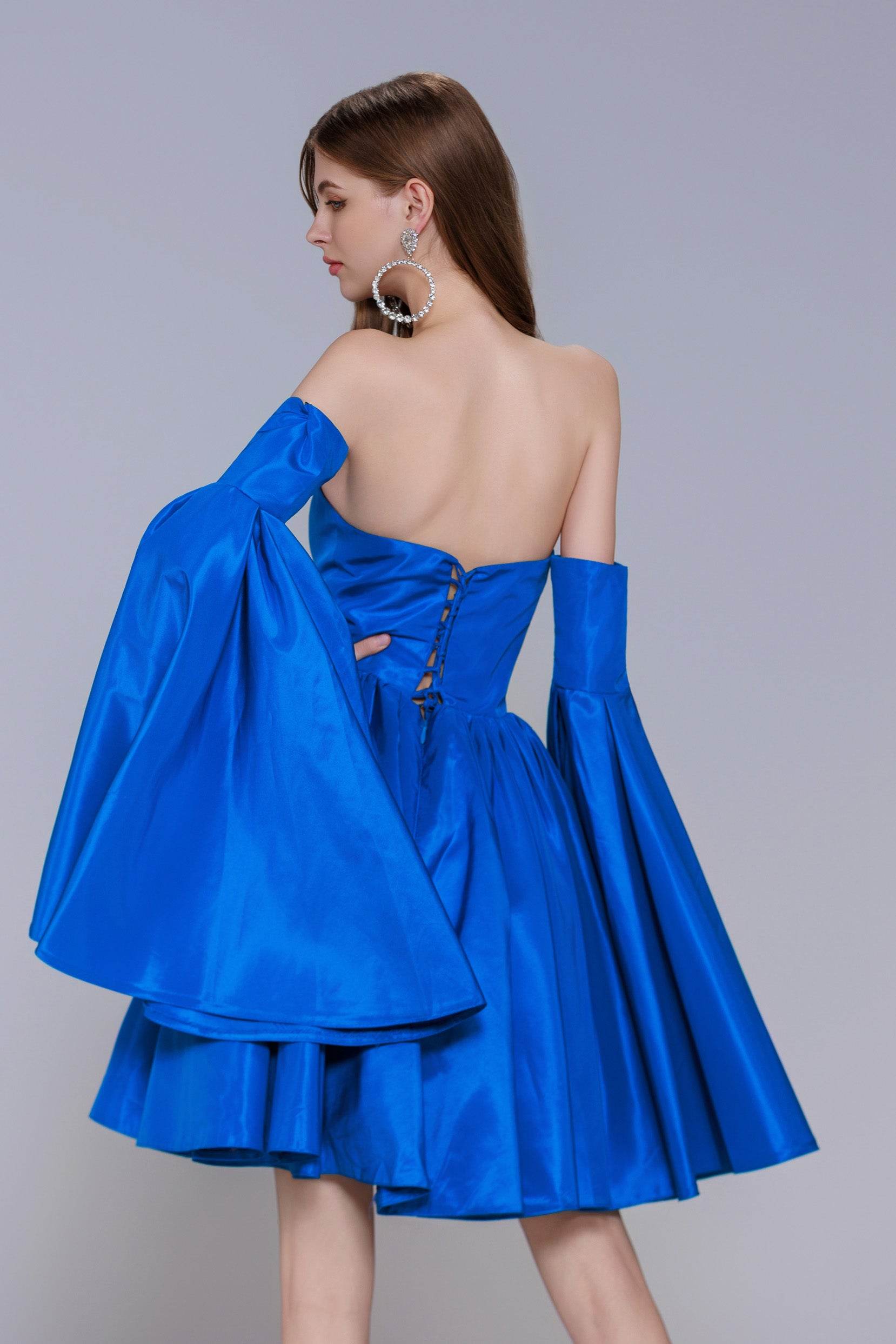 A-Line Mini Taffeta Hoco Dresses 2025 COCOMELODY CS0950, Burgundy A-Line Mini Taffeta Hoco Dresses 2025 COCOMELODY CS0950, Burgundy