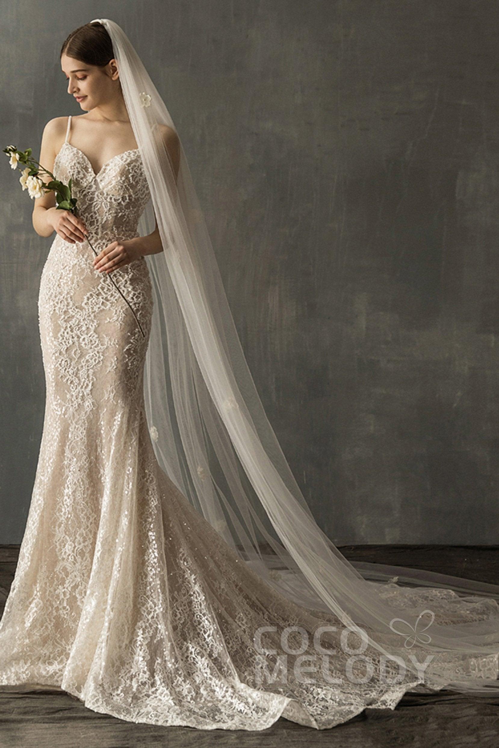 One-tier Cut Edge Tulle Cathedral Veils with Flower CV0208 - COCOMELODY