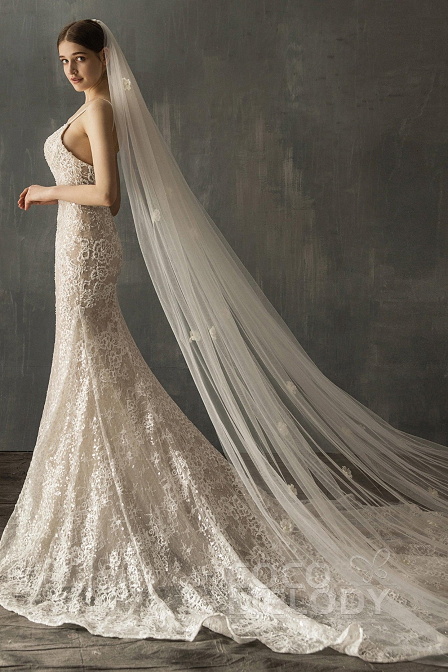 One-tier Cut Edge Tulle Cathedral Veils with Flower CV0208 - COCOMELODY