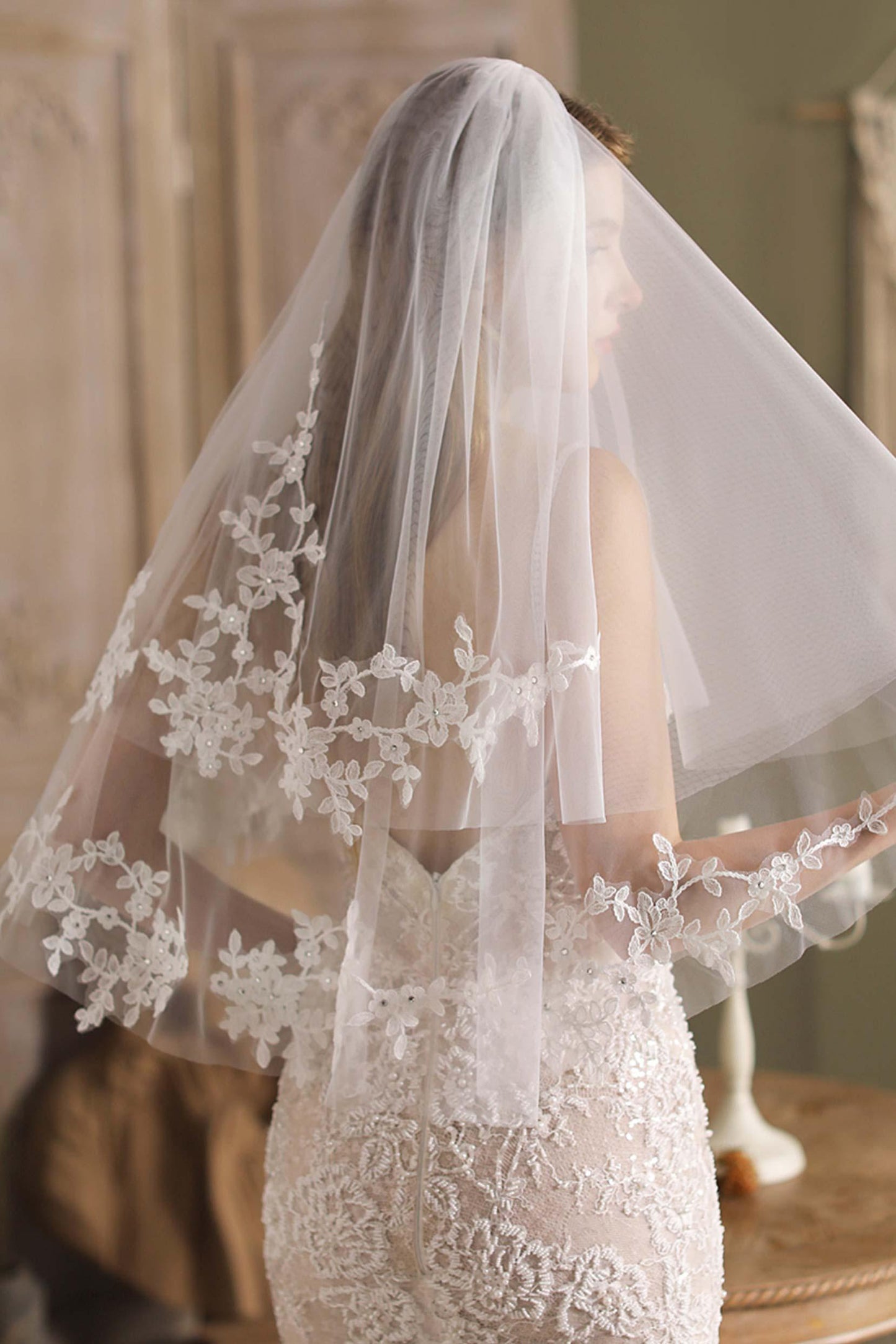 Two-tier Cut Edge Tulle Waist Veils Appliques Beading CV0263 - COCOMELODY