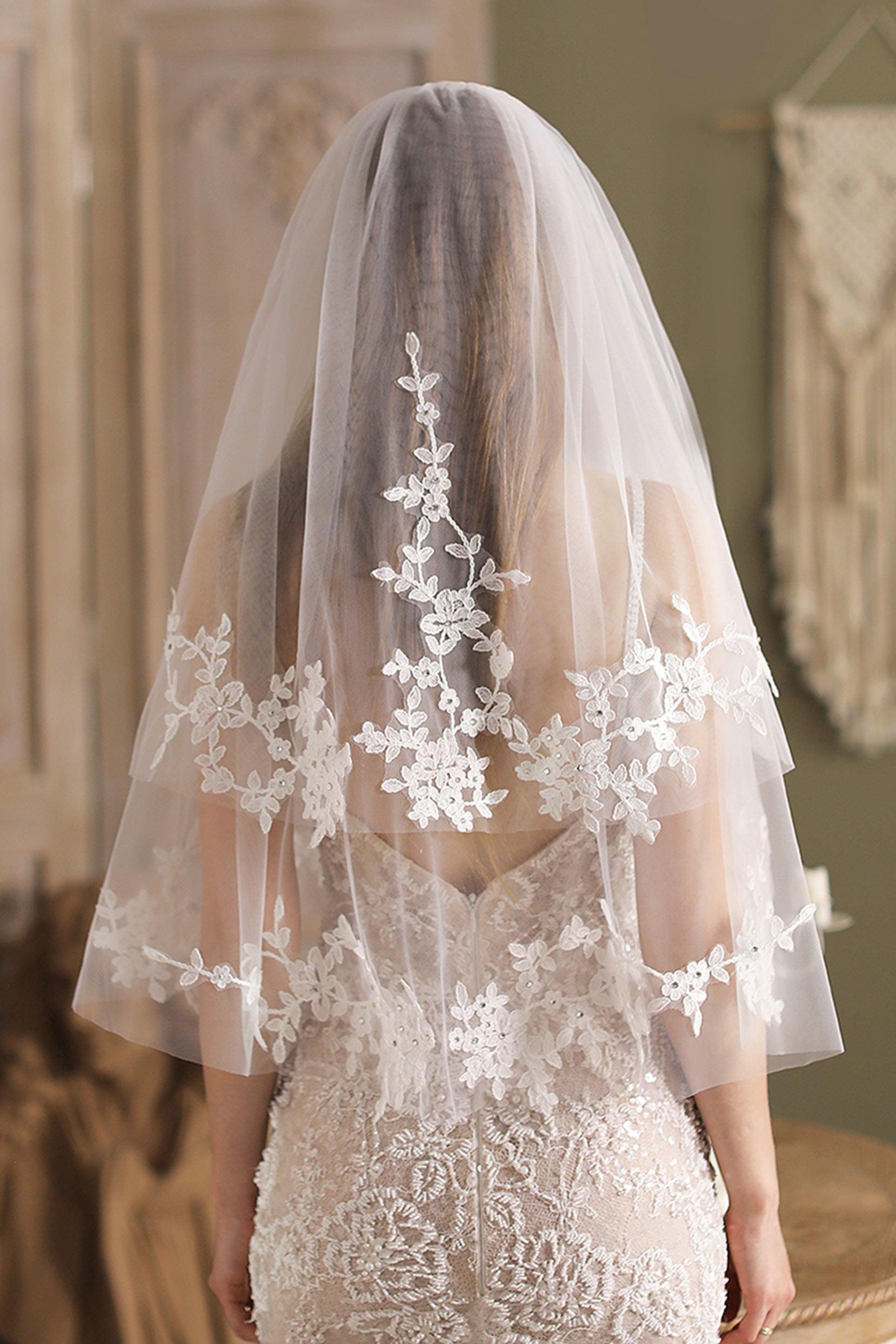 Two-tier Cut Edge Tulle Waist Veils Appliques Beading CV0263 - COCOMELODY