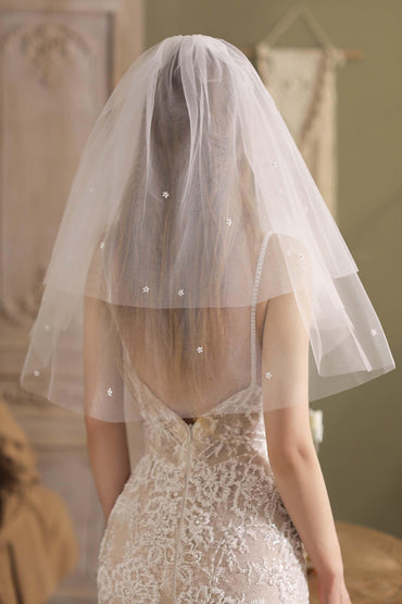Two-tier Cut Edge Tulle Elbow Veils with Flower CV0292 - COCOMELODY