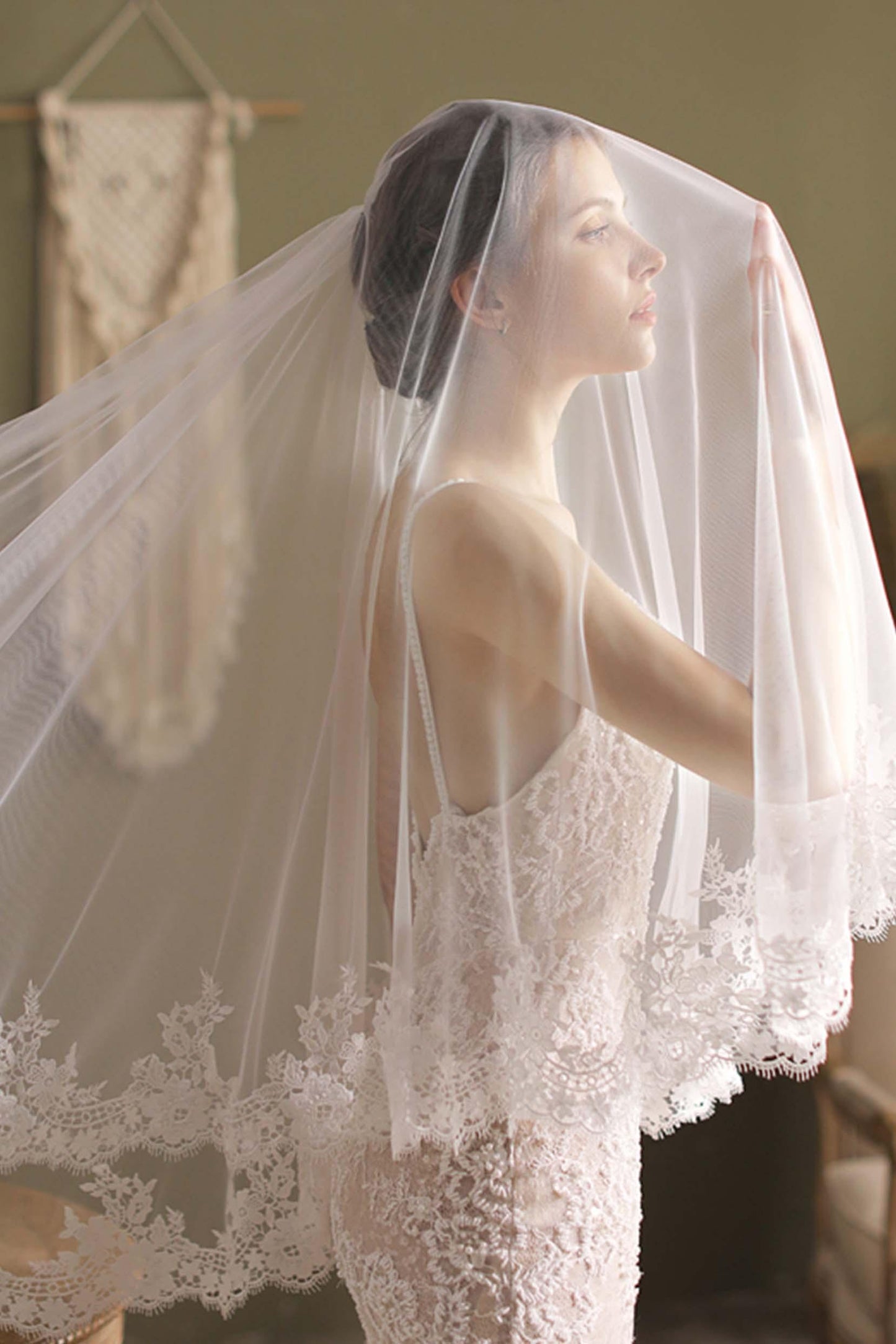 Two-tier Lace Edge Tulle Lace Hip Veils with Appliques CV0293 - COCOMELODY