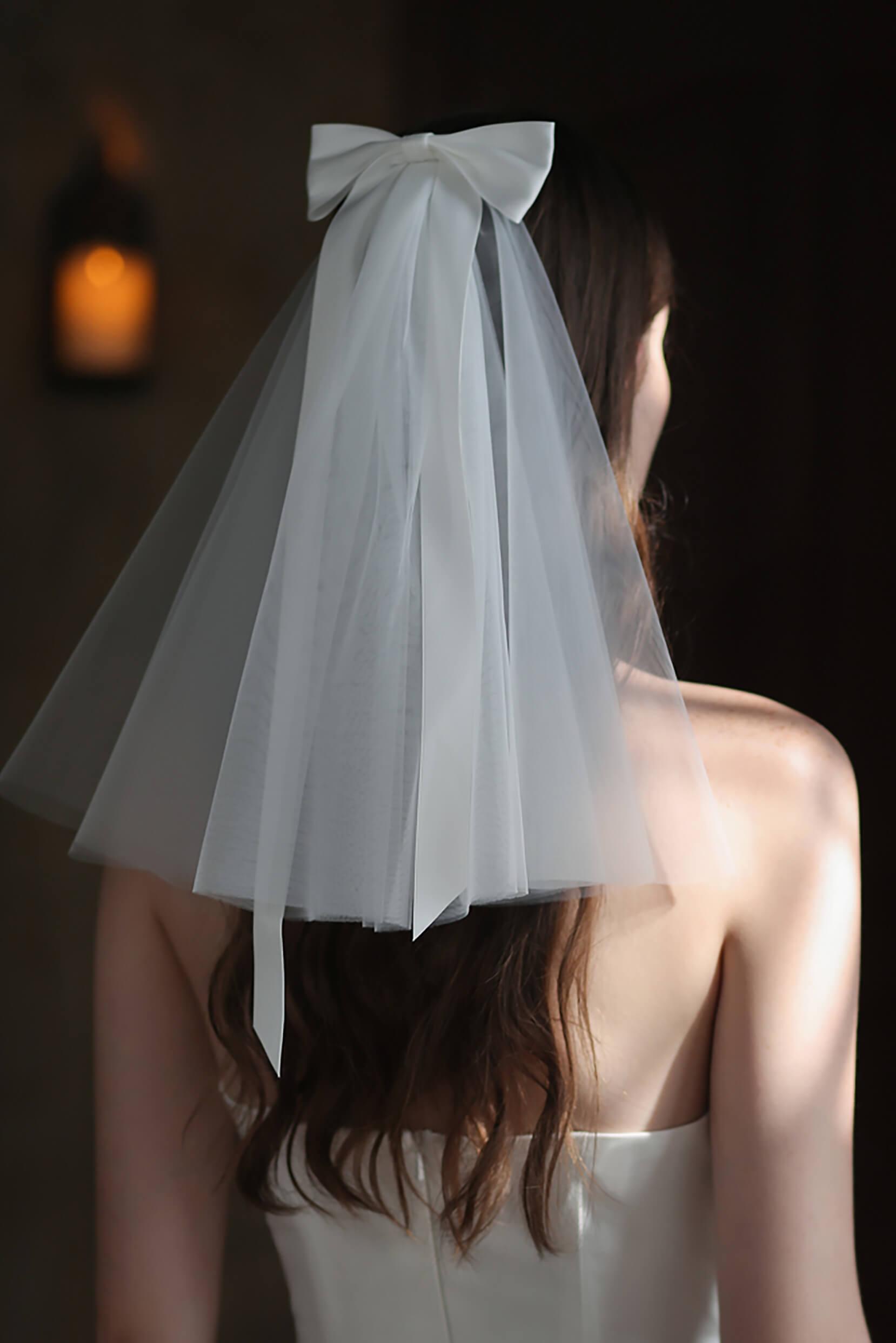 One-tier Cut Edge Tulle Shoulder Veils with Bow CV0301 - COCOMELODY