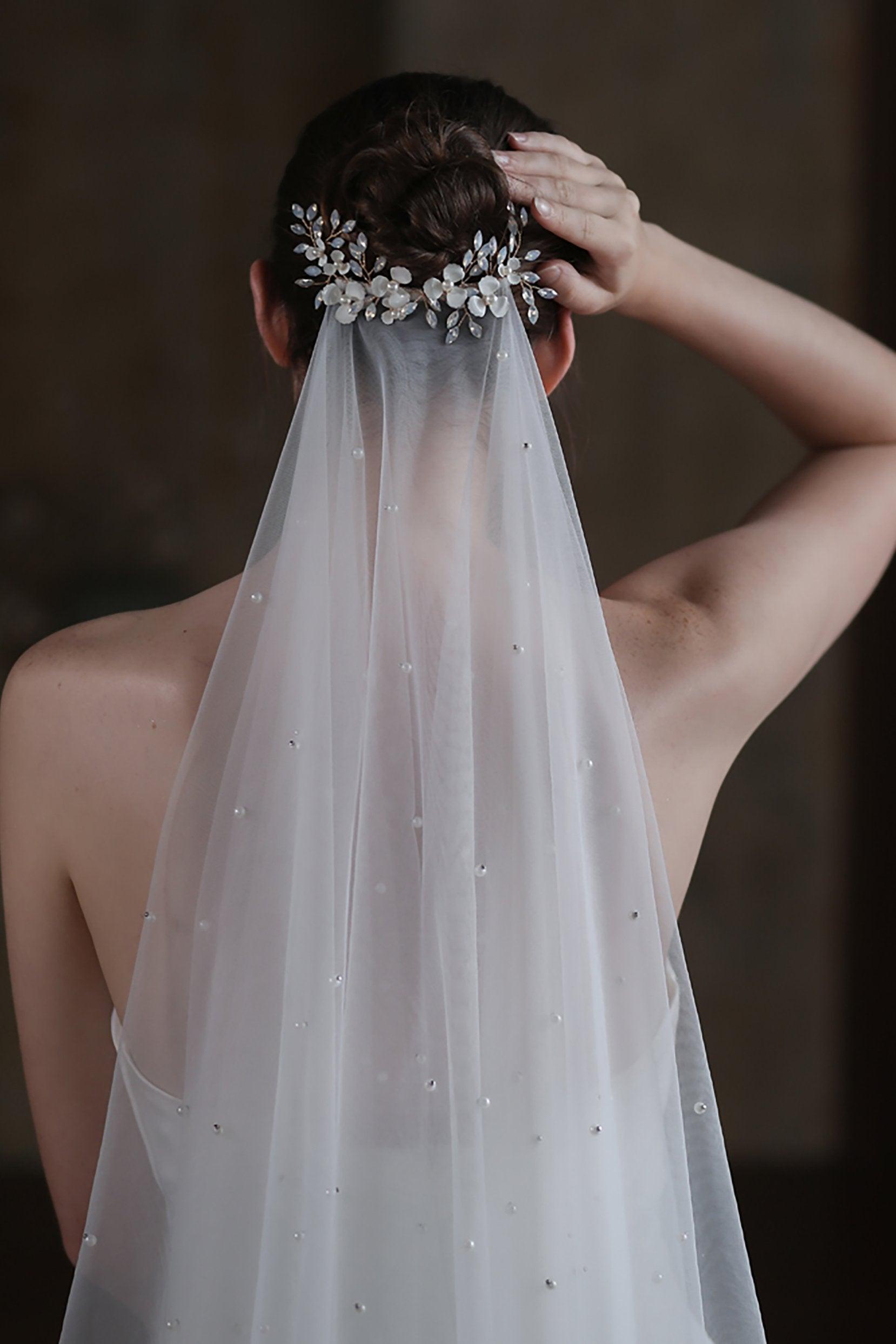 Two-tier Cut Edge Tulle Hip Veils with Appliques Beading CV0305 - COCOMELODY