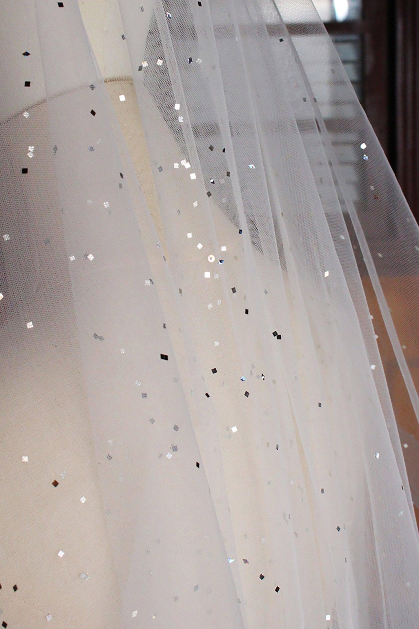 Two-tier Cut Edge Tulle Waist Veils with Sequin CV0312 - COCOMELODY