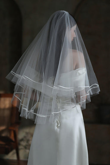 Two-tier Satin Edge Tulle Waist Veils with Ribbons CV0313