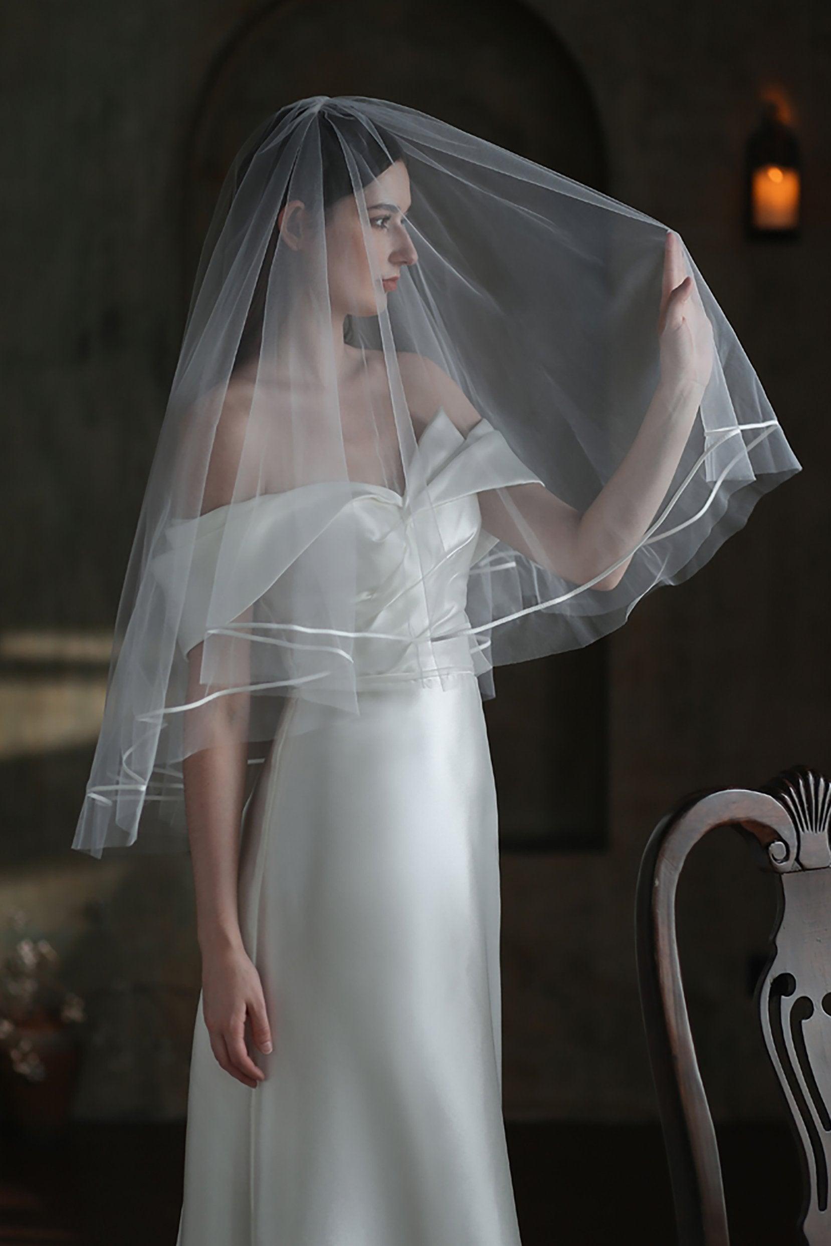 Two-tier Satin Edge Tulle Waist Veils with Ribbons CV0313 - COCOMELODY