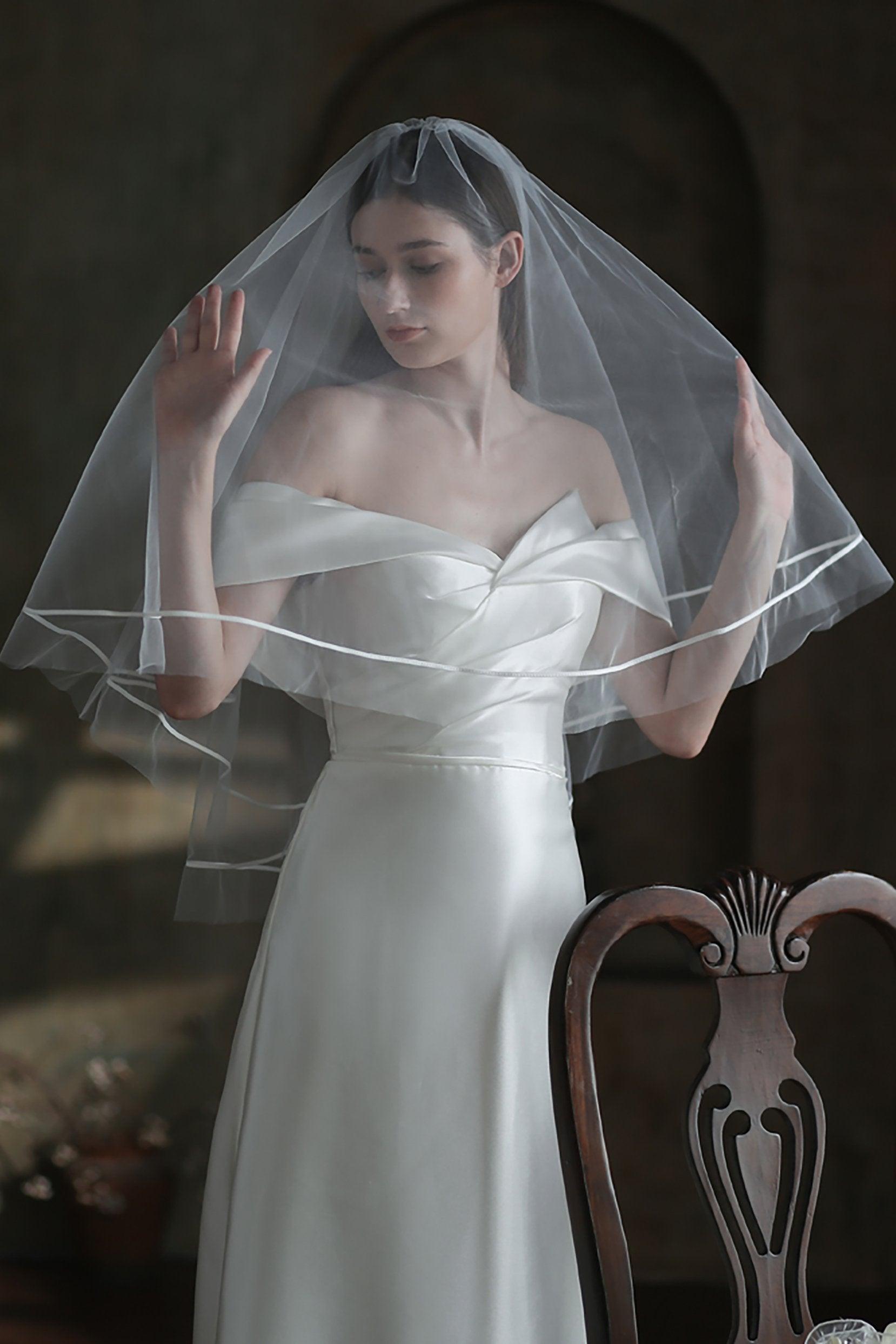 Two-tier Satin Edge Tulle Waist Veils with Ribbons CV0313 - COCOMELODY