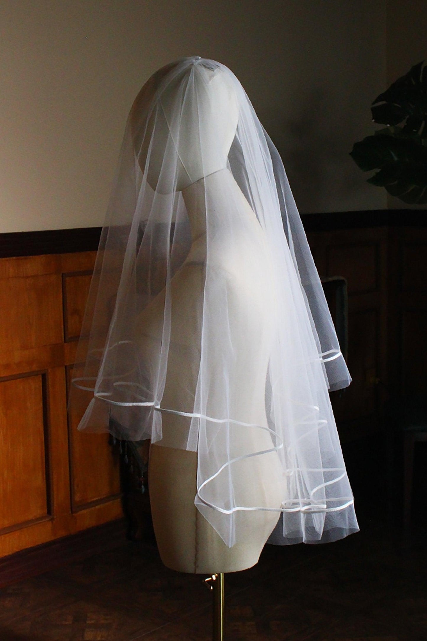 Two-tier Satin Edge Tulle Waist Veils with Ribbons CV0313 - COCOMELODY