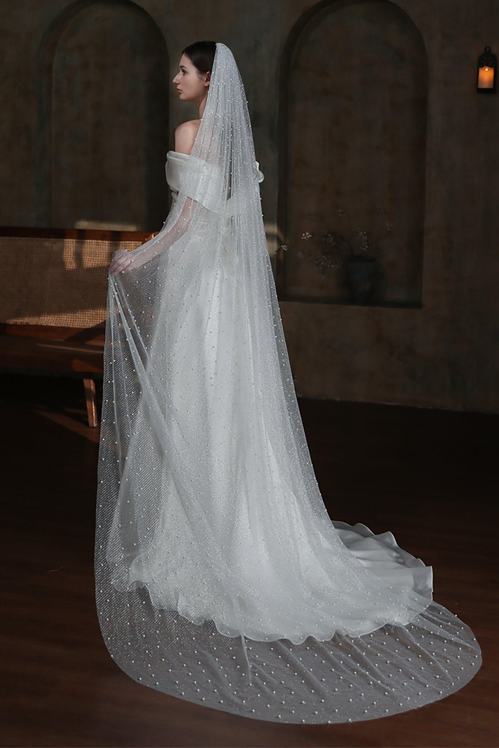 One-tier Cut Edge Tulle Chapel Veils with Pearls CV0320 - COCOMELODY