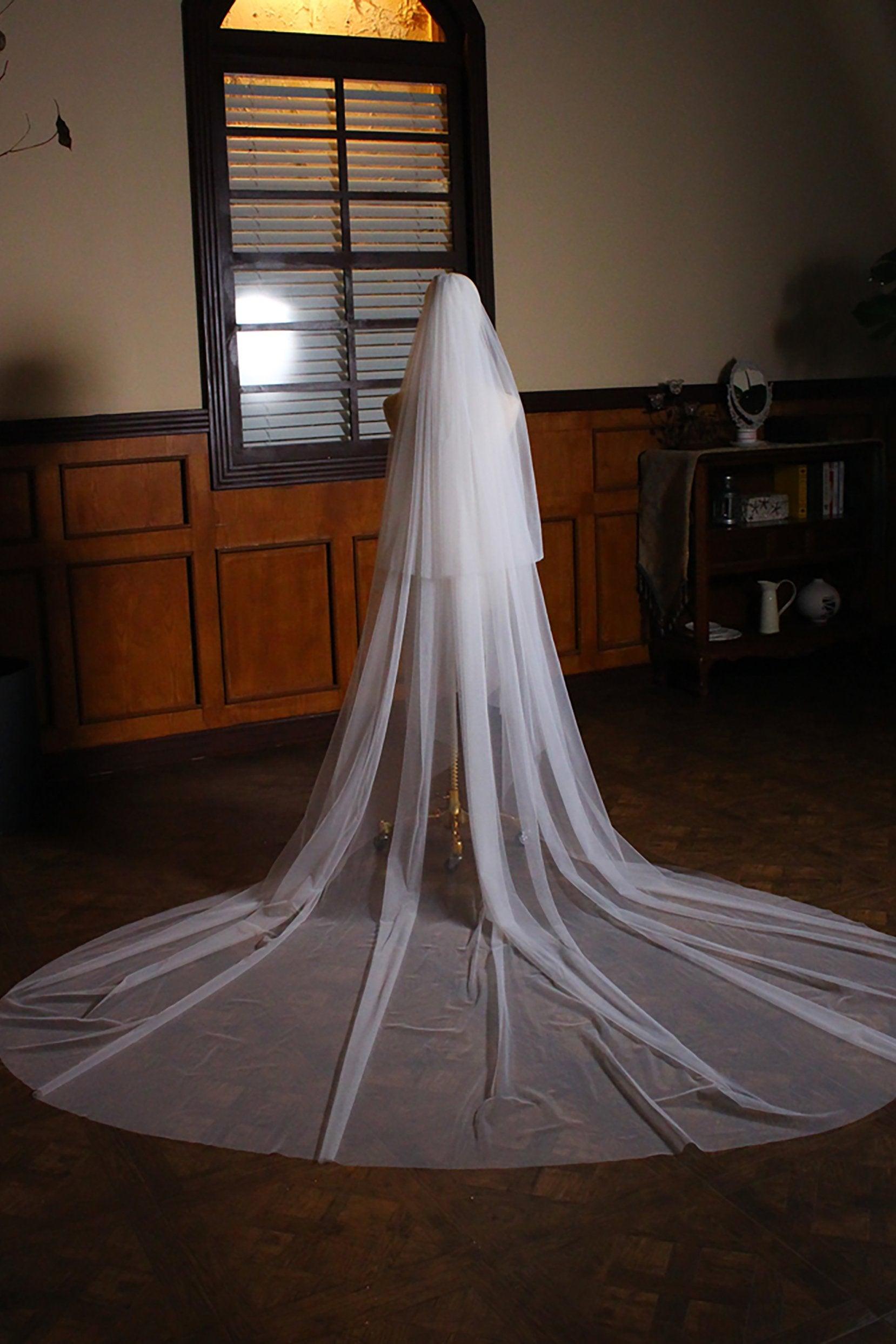 Two-tier Cut Edge Tulle Cathedral Veils with CV0322 - COCOMELODY