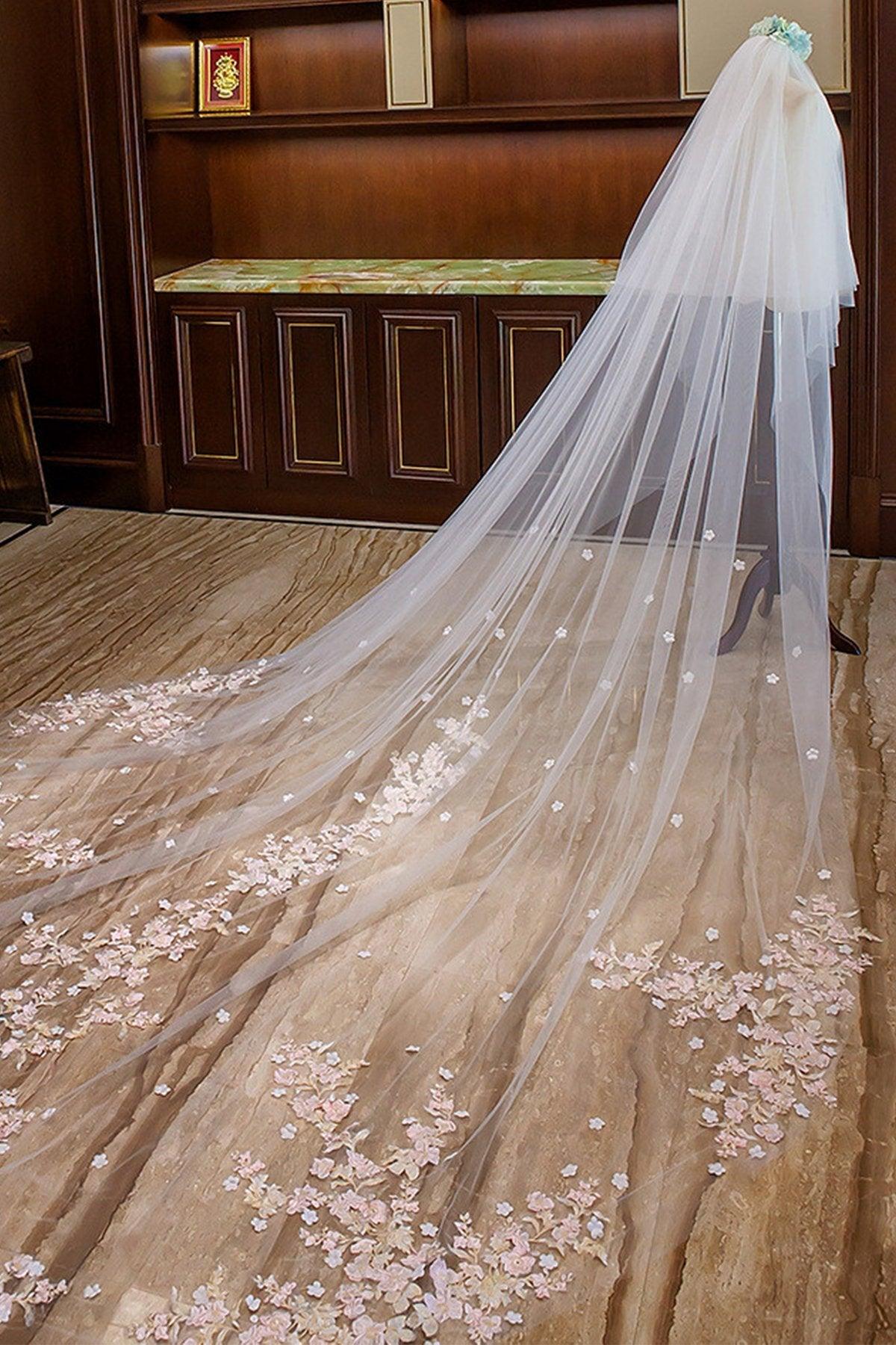 Two-tier Lace Edge Tulle Lace Cathedral Veils with Appliques CV0354 - COCOMELODY