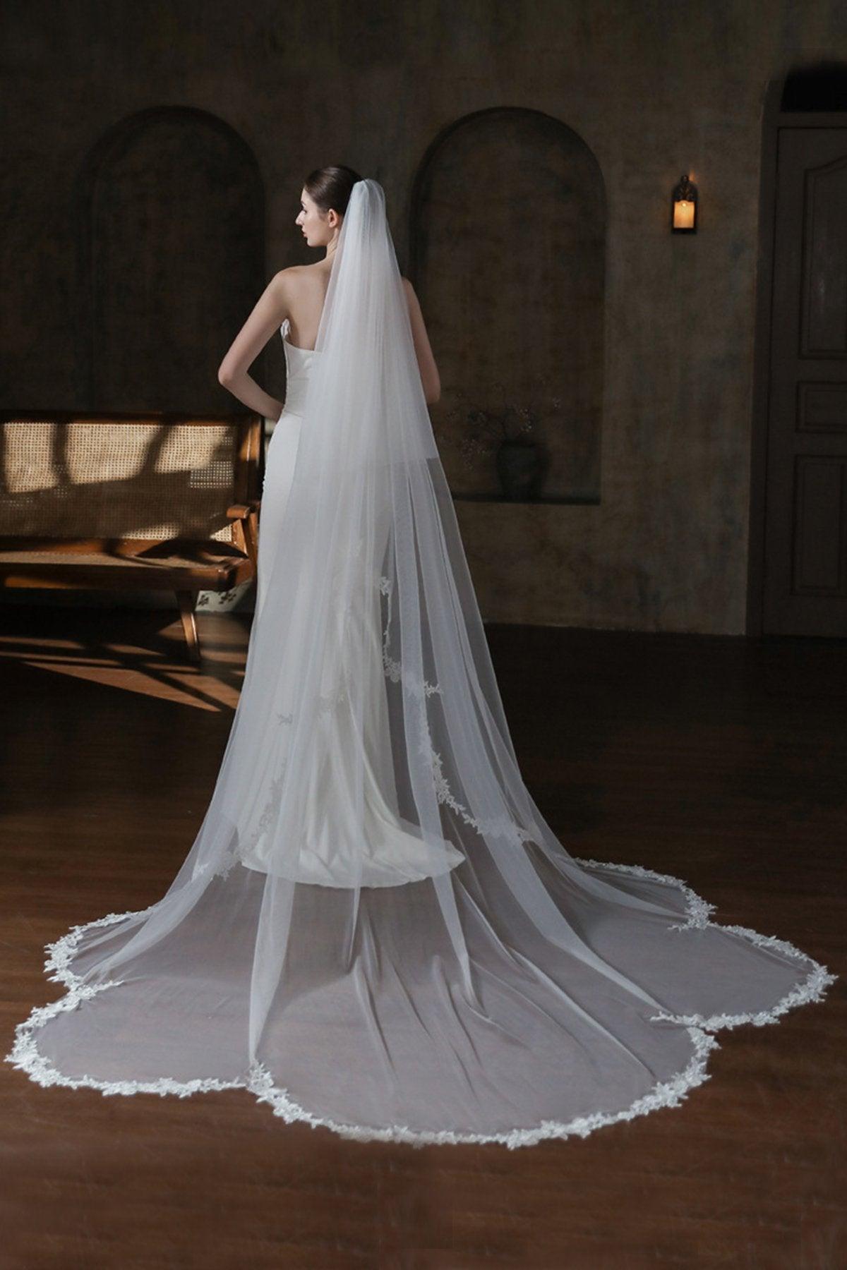Two-tier Lace Edge Tulle Lace Chapel Veils with CV0374 - COCOMELODY