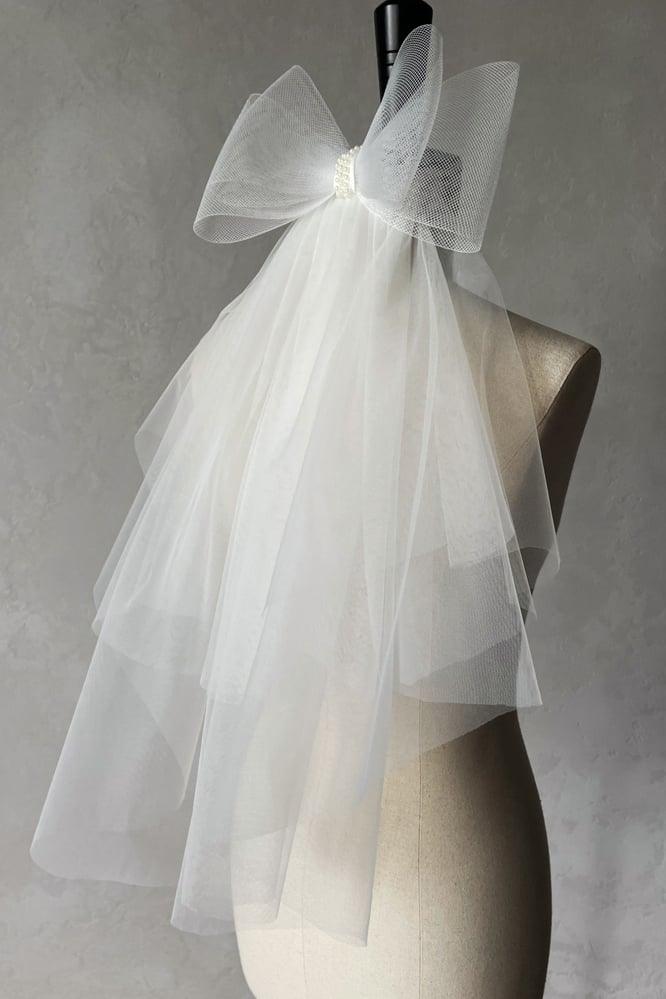 Two-tier Cut Edge Tulle Waist Veils with Bow CV0376 - COCOMELODY