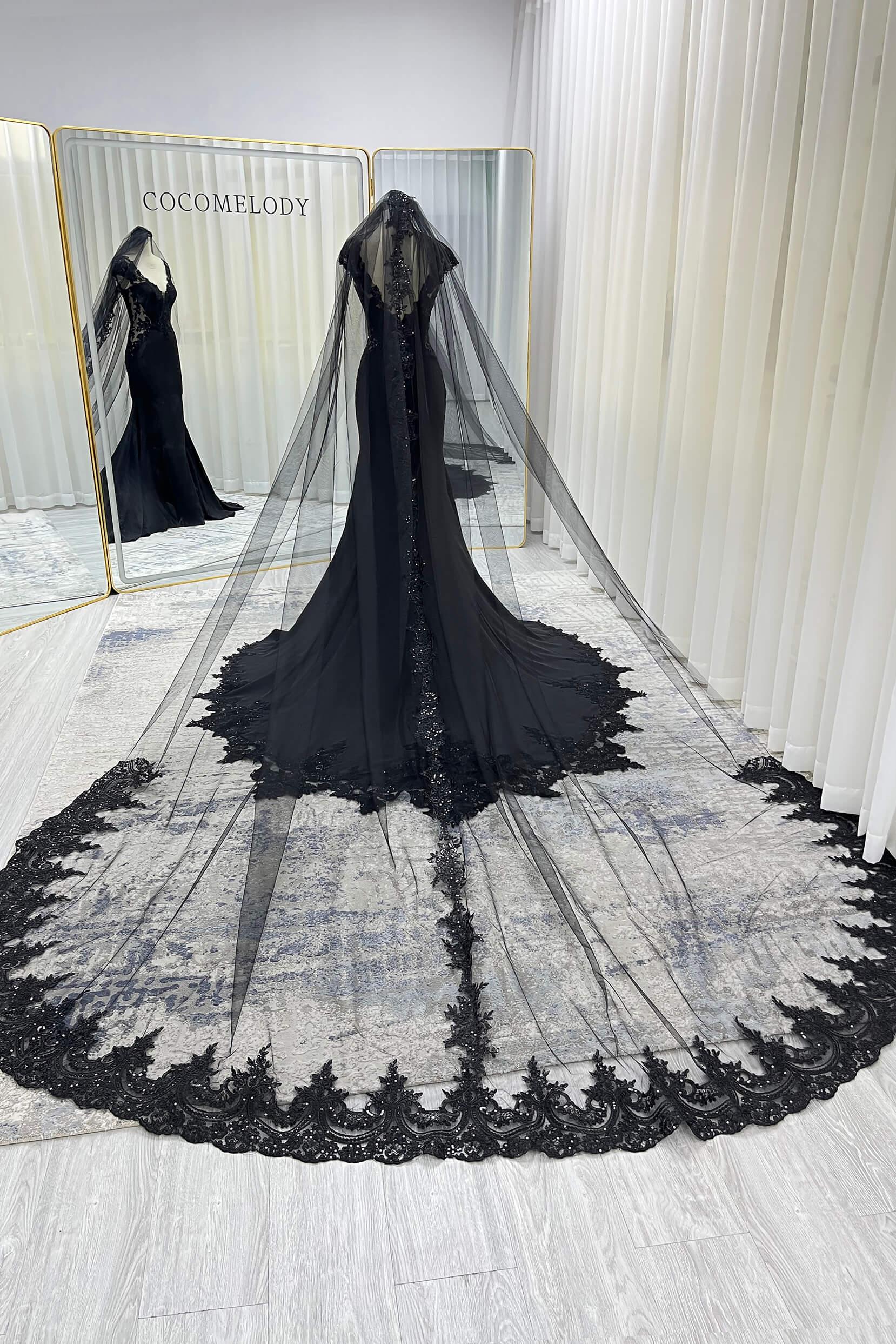 One-tier Lace Edge Tulle Chapel Veils with Appliques Beading CV0397 - COCOMELODY