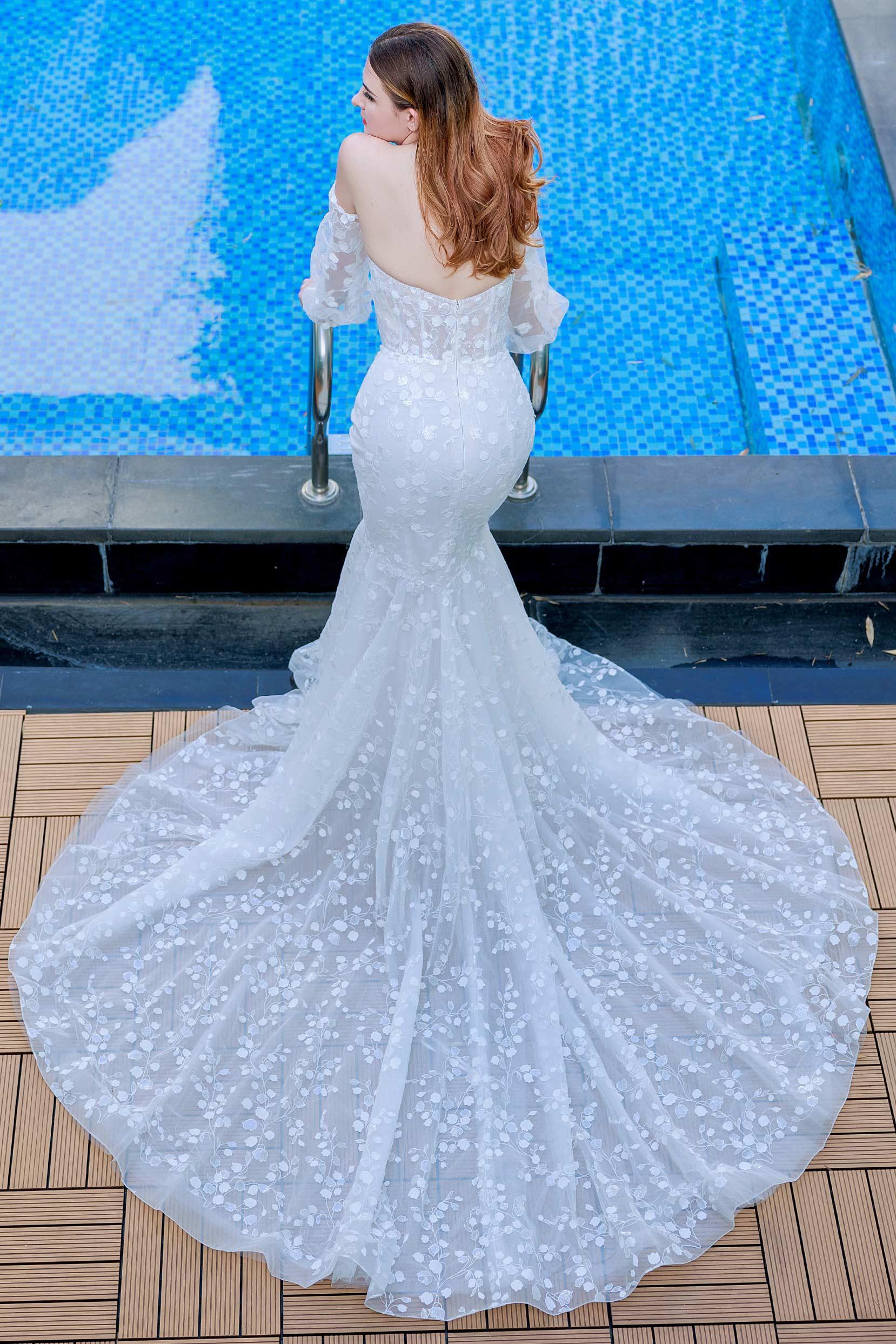 Trumpet-Mermaid Chapel Train Lace Wedding Dress CW3322 - COCOMELODY